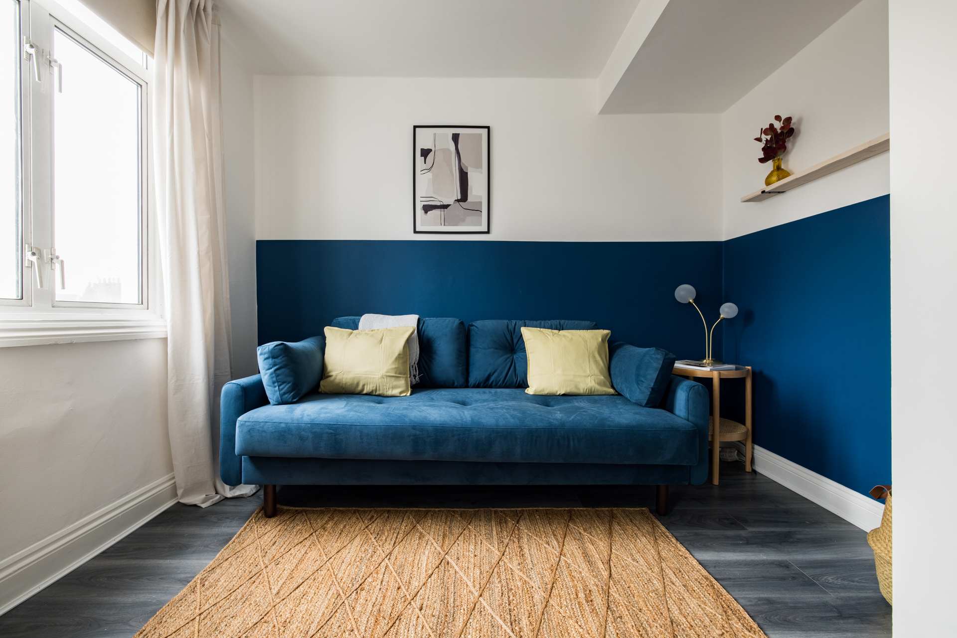 2 Bedroom Apartment - Shepherd's Bush in 112 Goldhawk Road W12 8HD - Property image 18 - VivreStays