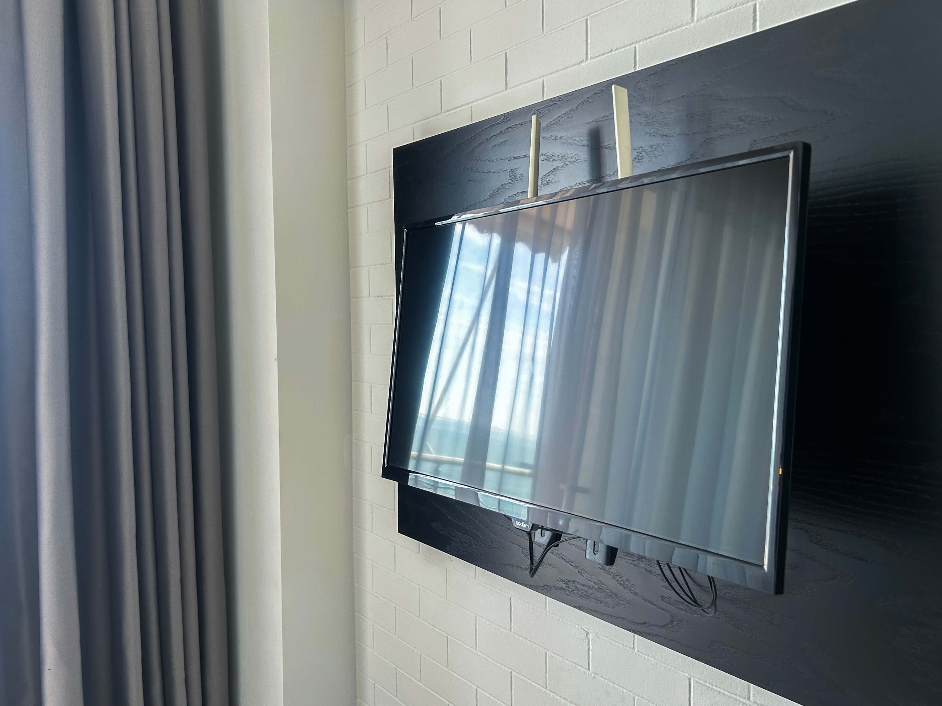Azure Coast Suite C27