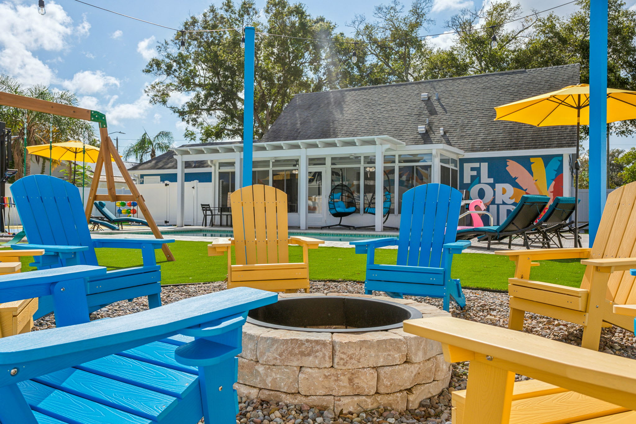 Tropical boho retreat w/private salt pool & games