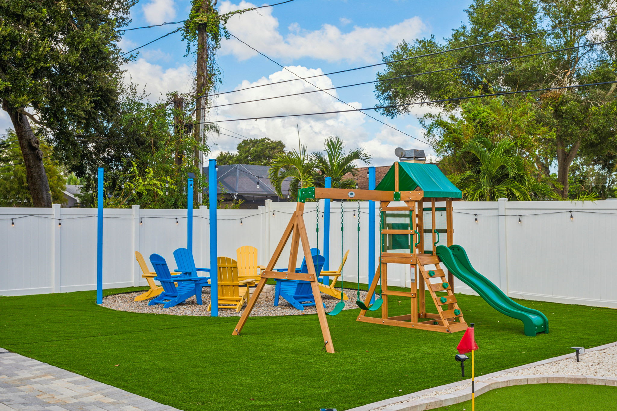 Tropical boho retreat w/private salt pool & games