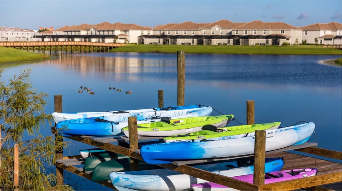 9 MI to Disney w Pool + Arcade + FREE Waterpark