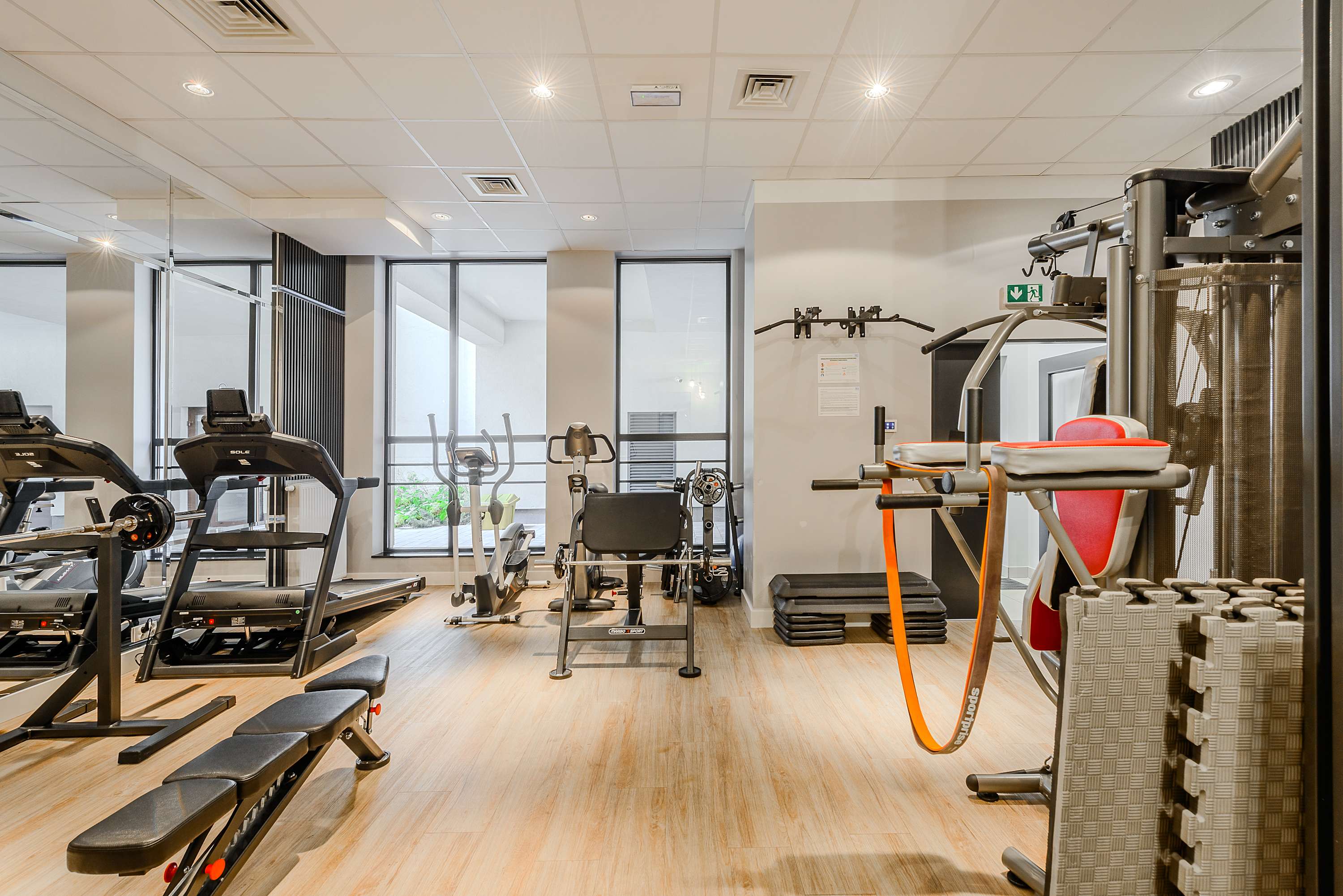 Lumina cozy apartment with gym in the City Center