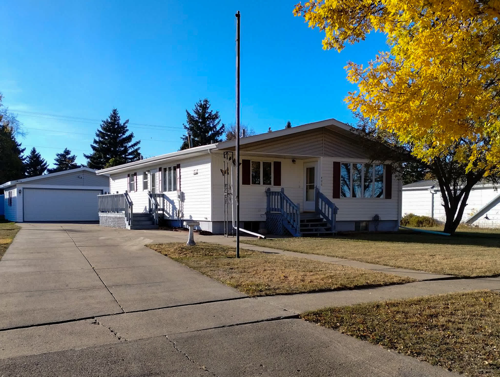 New Hunter's Paradise near Country Fest