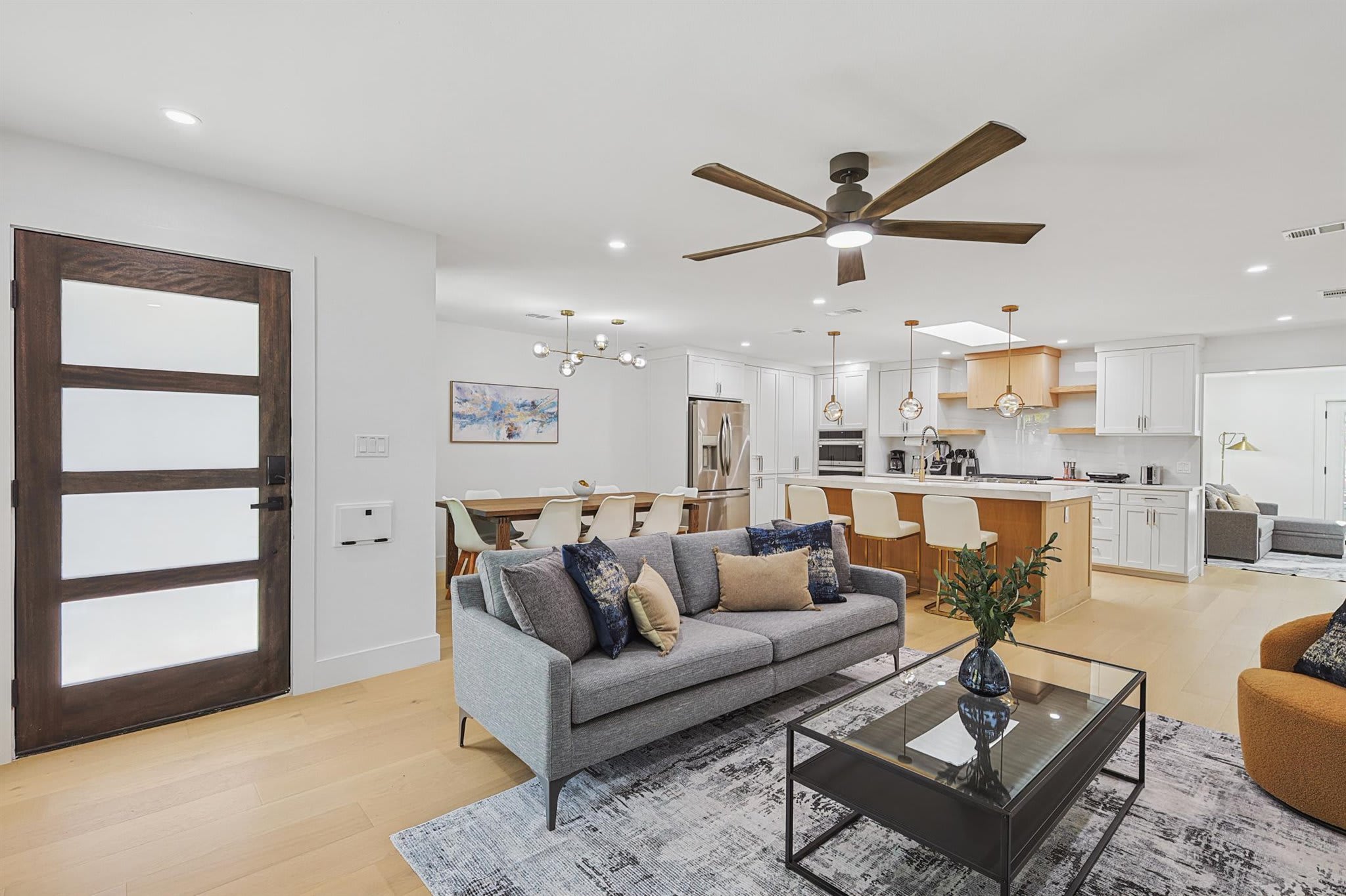 3-BD/3-BA Bungalow ft. Backyard w/ Deck & Firepit — Dallas, TX — vacation rental