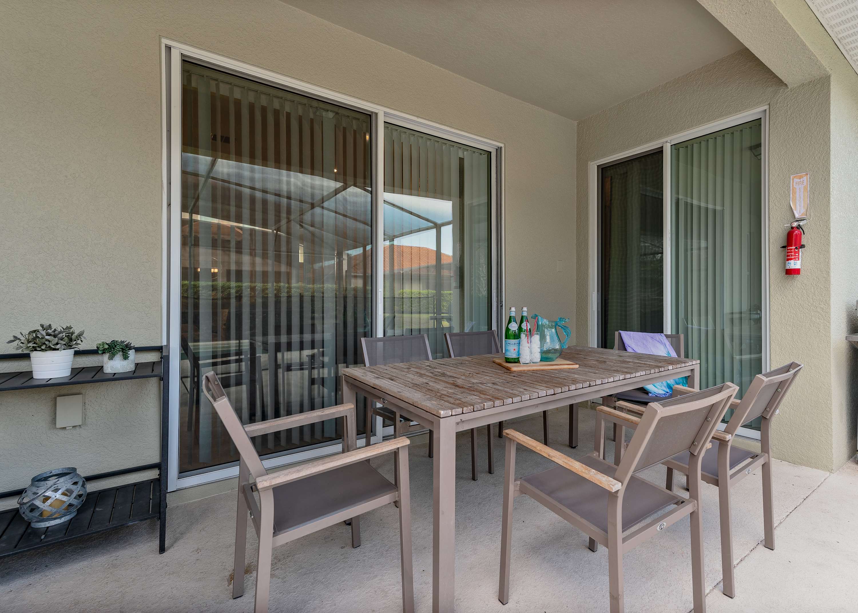 Heated Pool, Lazy River, Game Room 12 MI to Disney