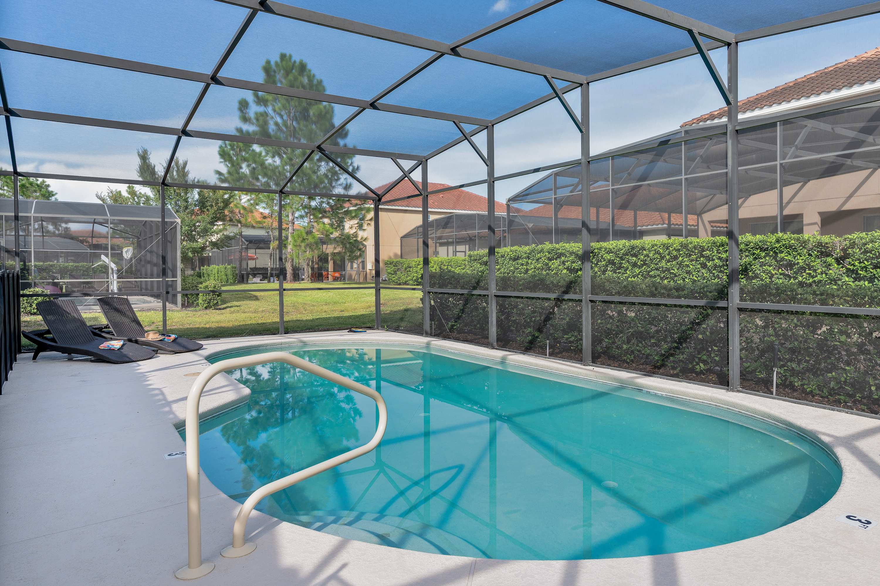 Heated Pool, Lazy River, Game Room 12 MI to Disney