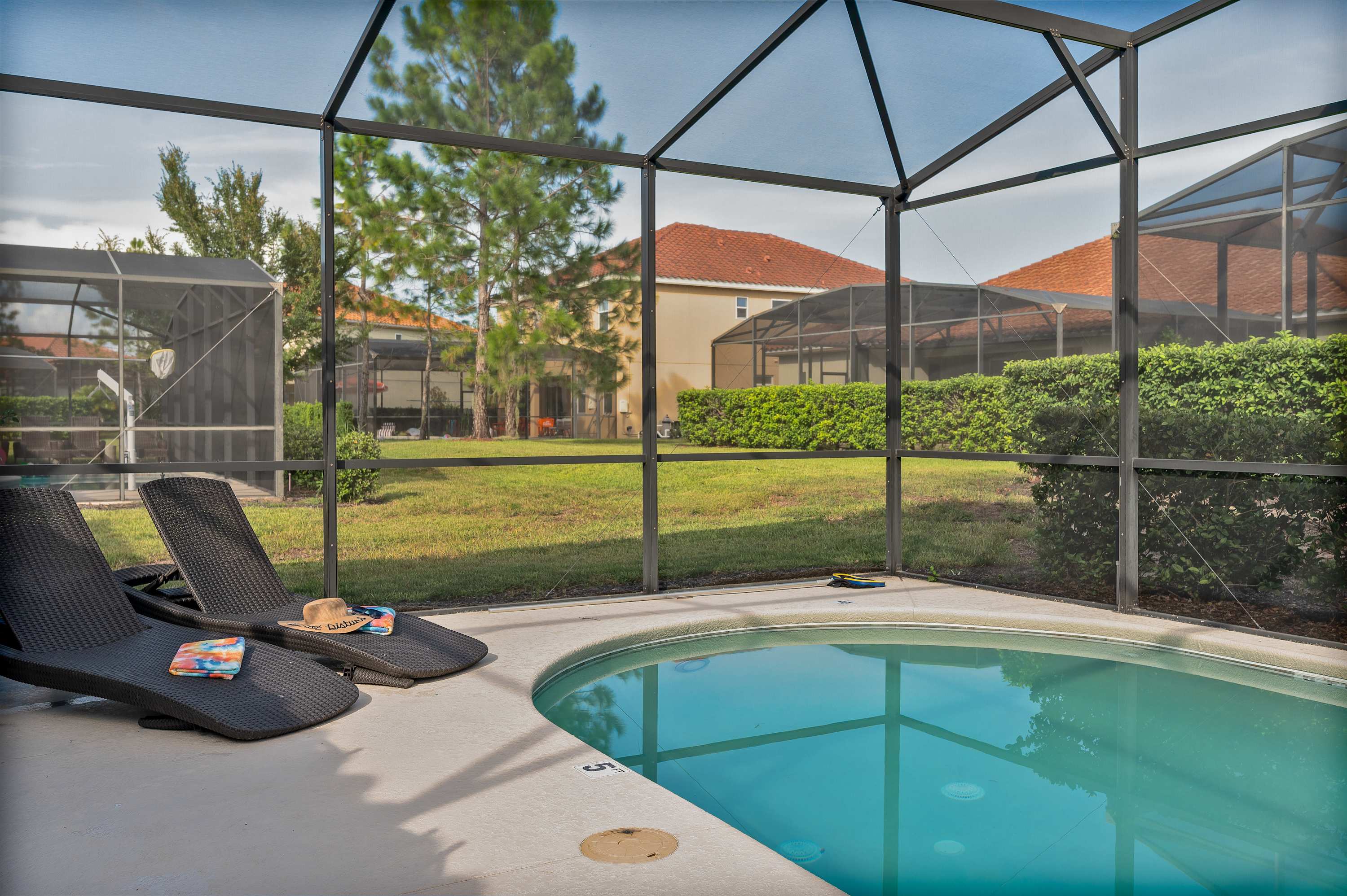 Heated Pool, Lazy River, Game Room 12 MI to Disney