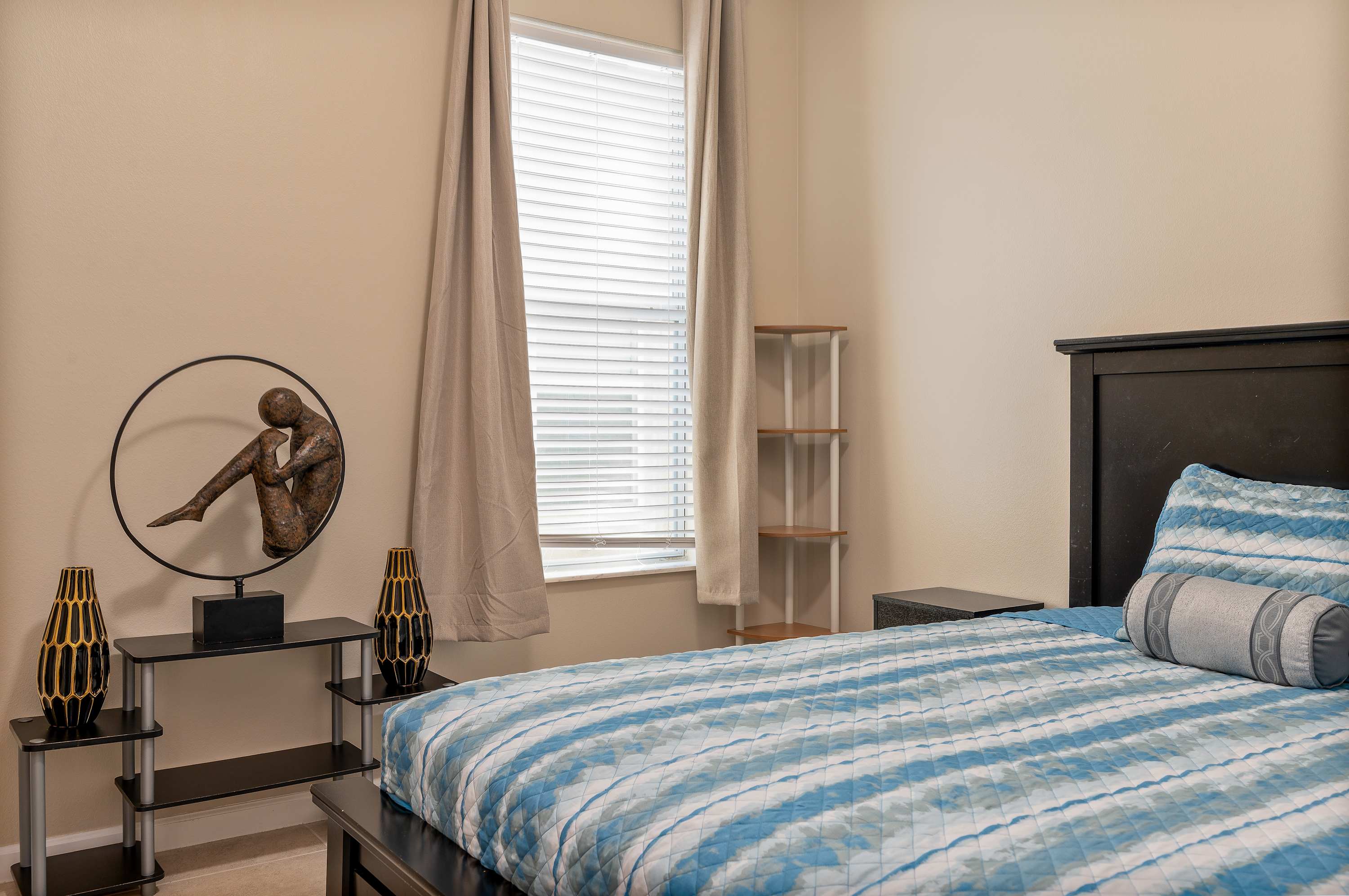 Heated Pool, Lazy River, Game Room 12 MI to Disney