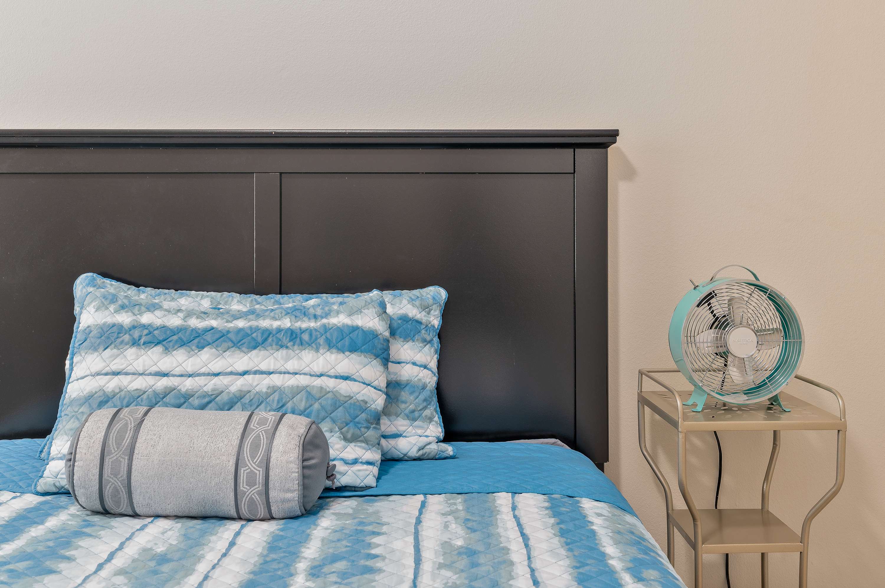 Heated Pool, Lazy River, Game Room 12 MI to Disney