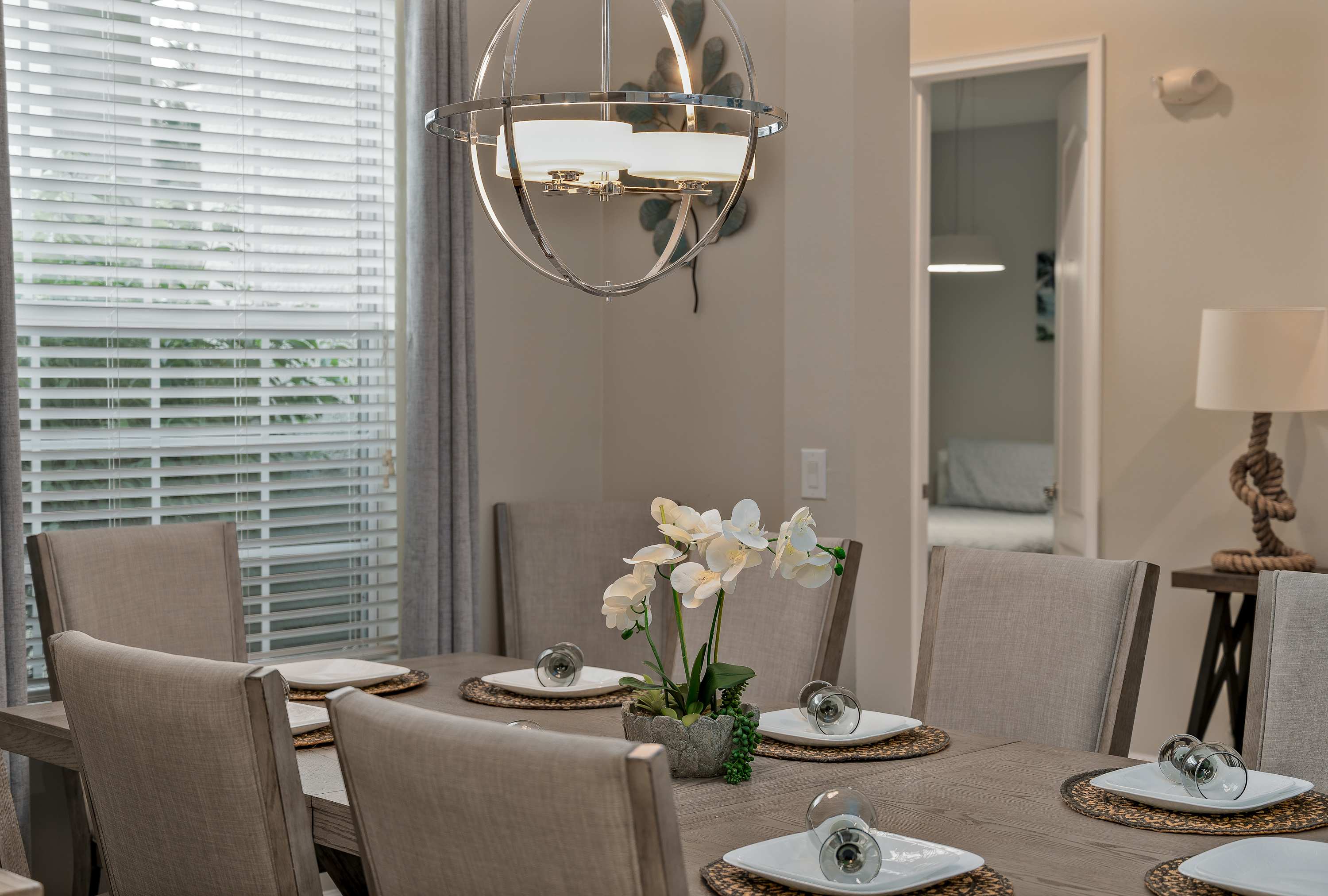 Heated Pool, Lazy River, Game Room 12 MI to Disney