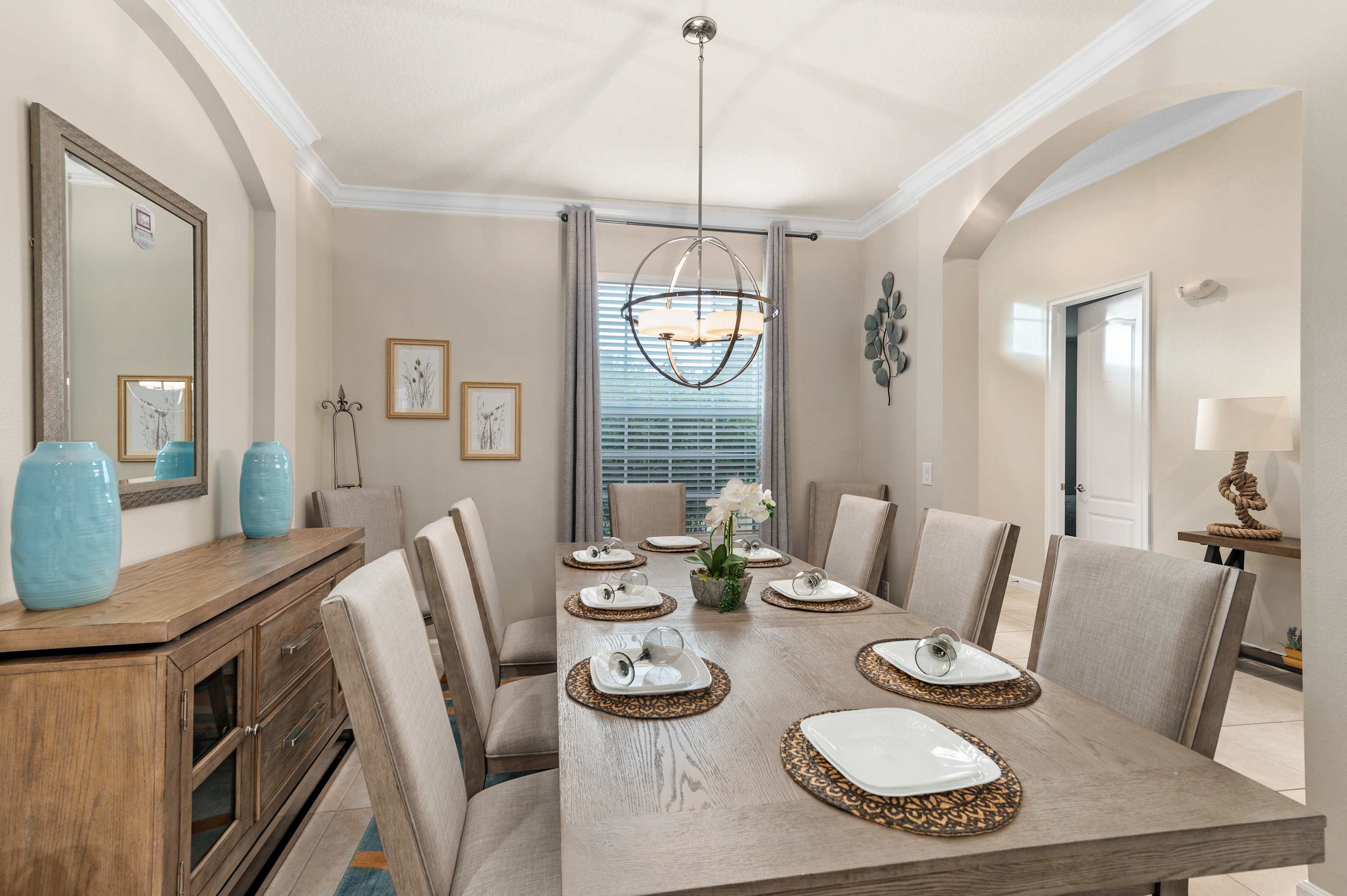 Heated Pool, Lazy River, Game Room 12 MI to Disney