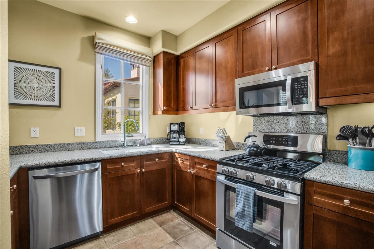 Legacy Villas Hideaway overlooking Main Pool #A - Photo 3