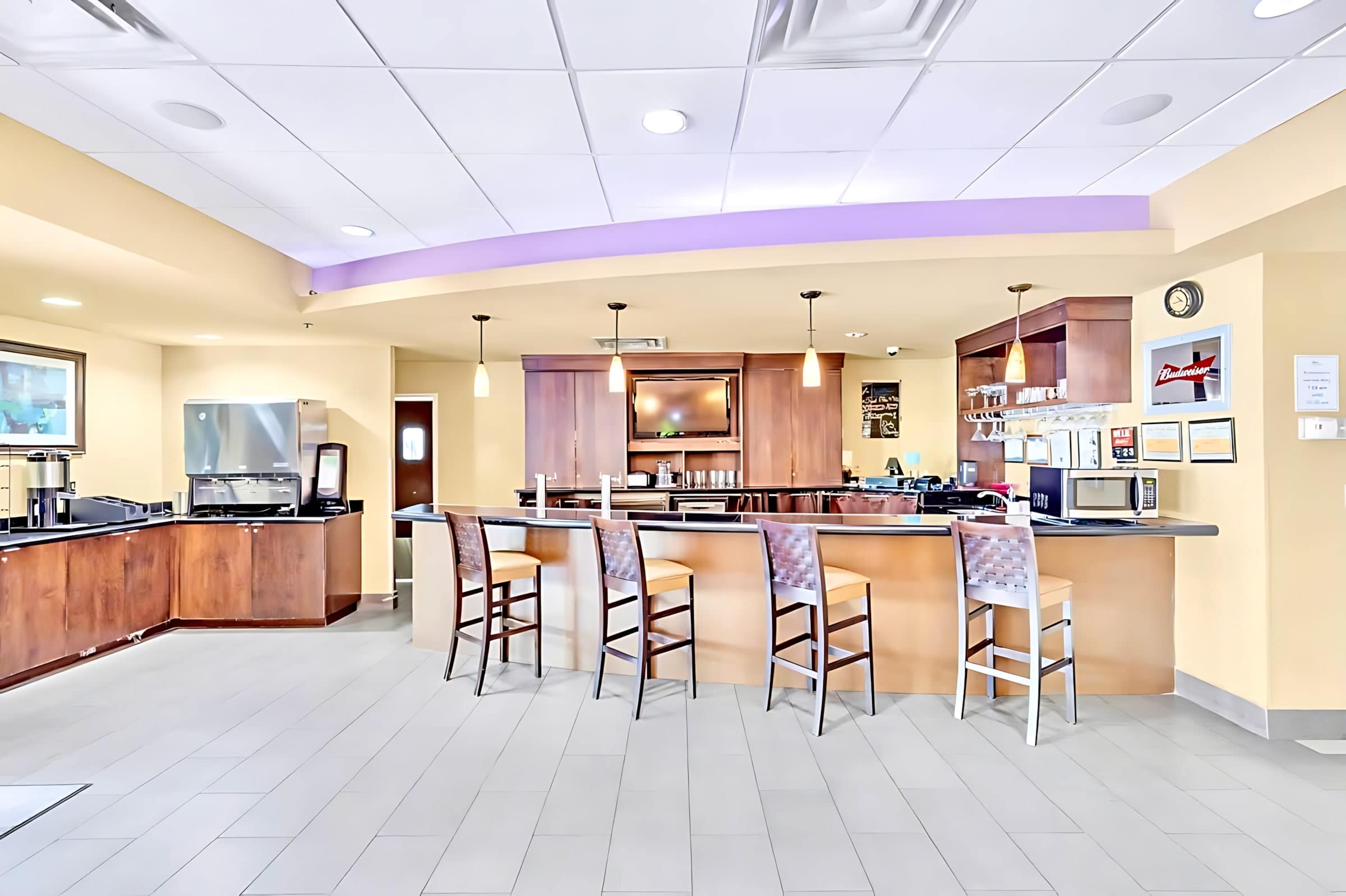 Breakfast bar seating 