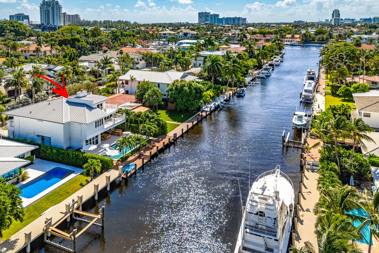 Connecting you to the heart of Fort Lauderdale’s waterway lifestyle.