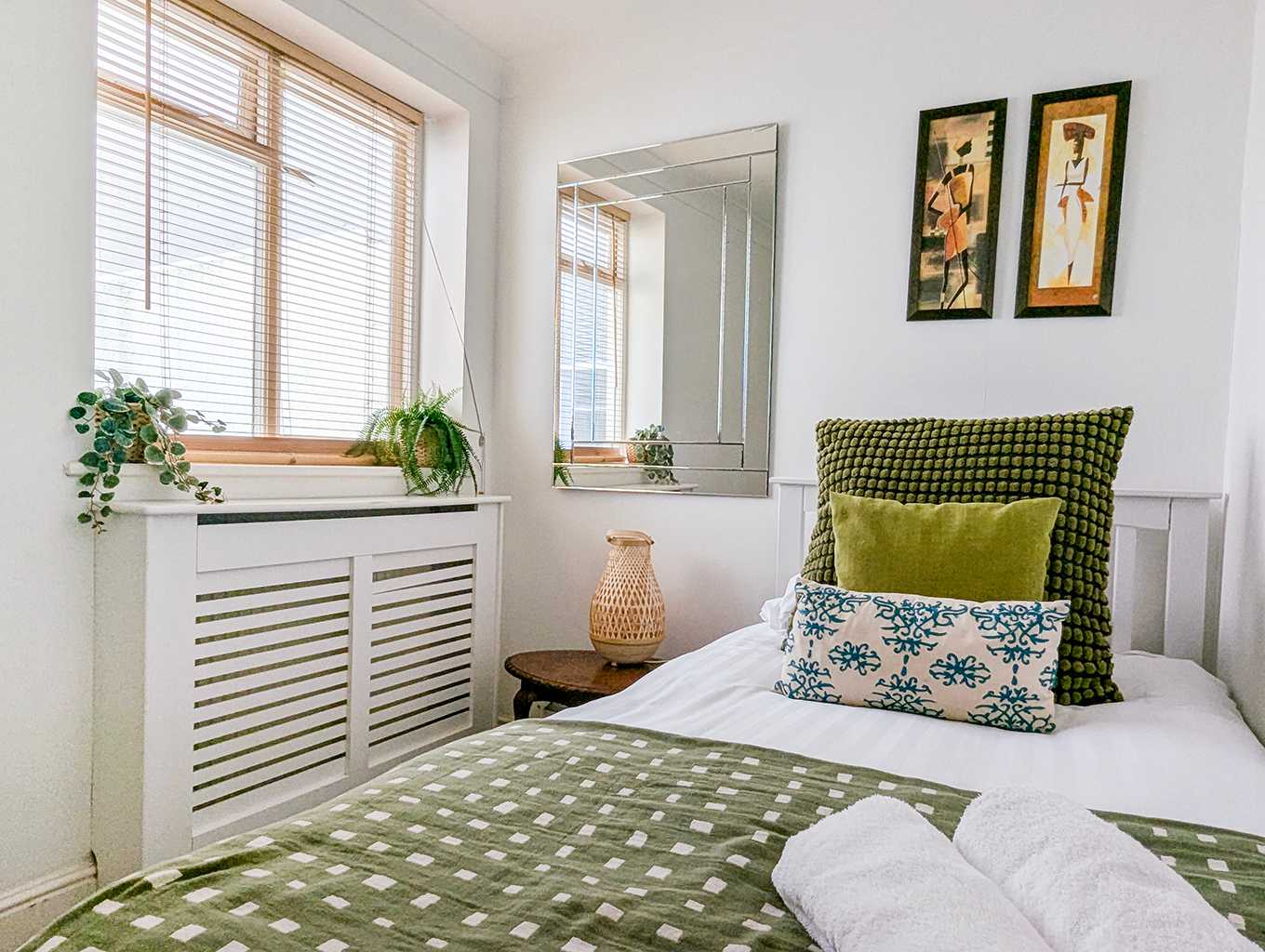 Marine Parade |Sea View| by Brighton Holiday Lets - Brighton Holiday Home - Image 9