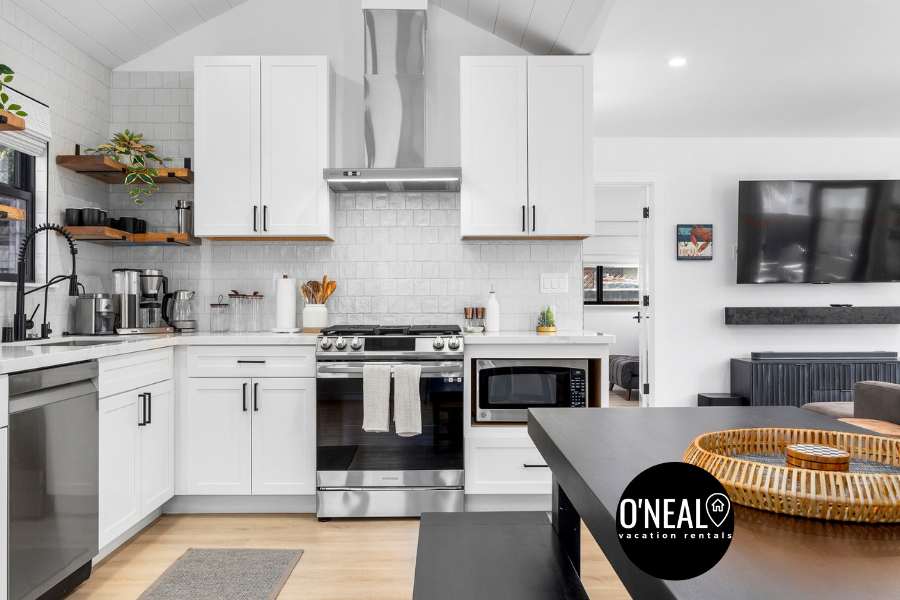 Modern Coastal Escape - walking distance to beach! — Santa Cruz, CA — vacation rental