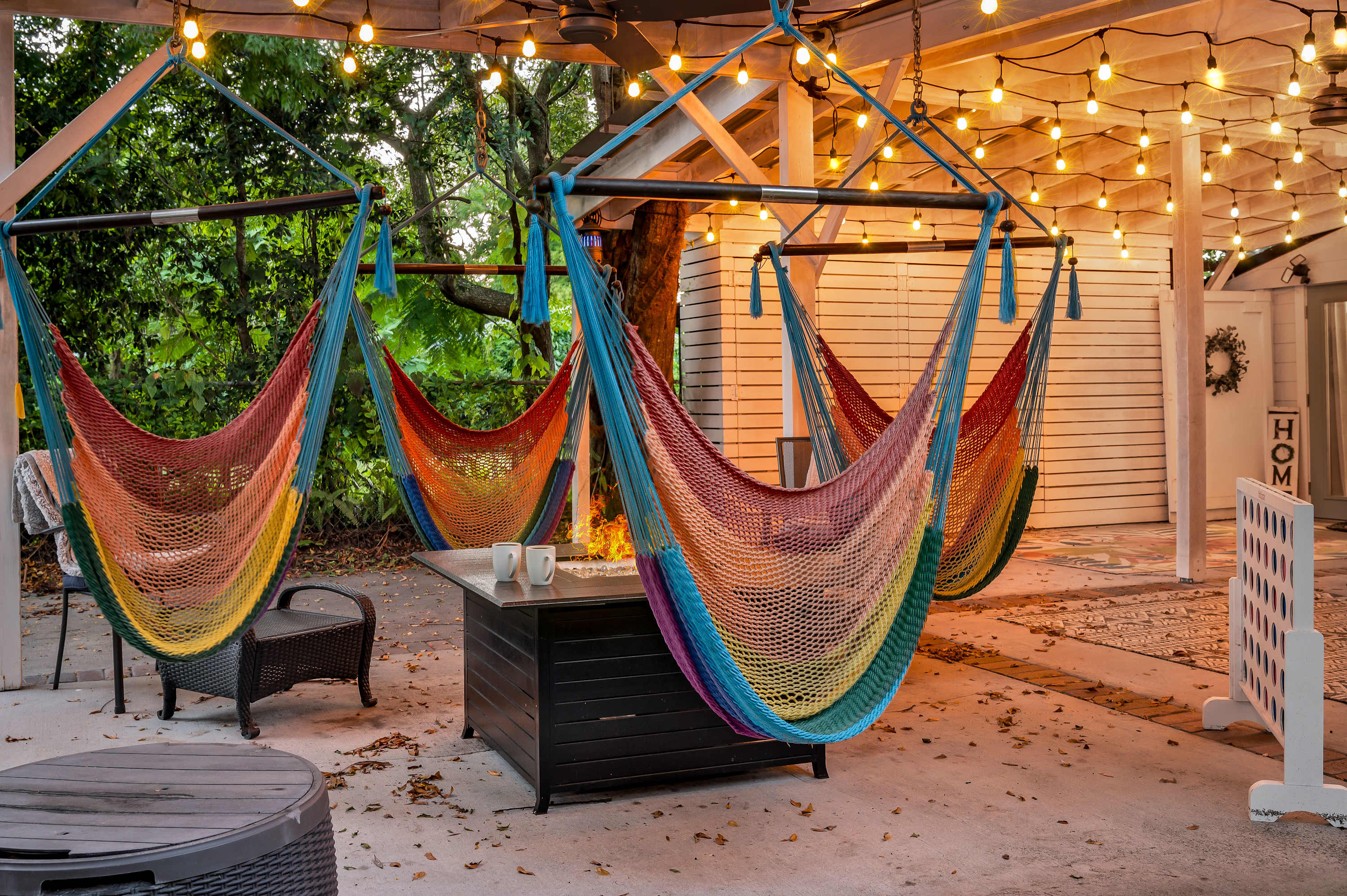 Tiny home w/outdoor kitchen & walk‑in shower