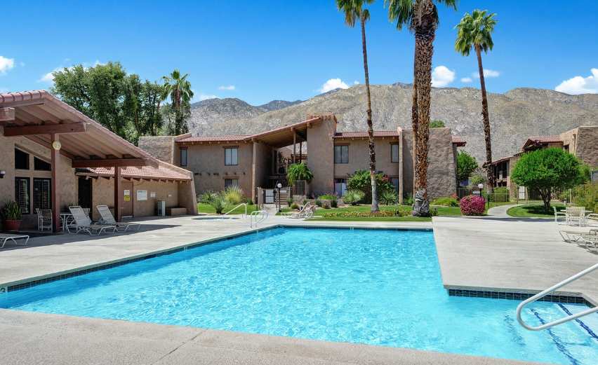 Cozy Condo w Heated Pool 1 Hr to Joshua Tree NP