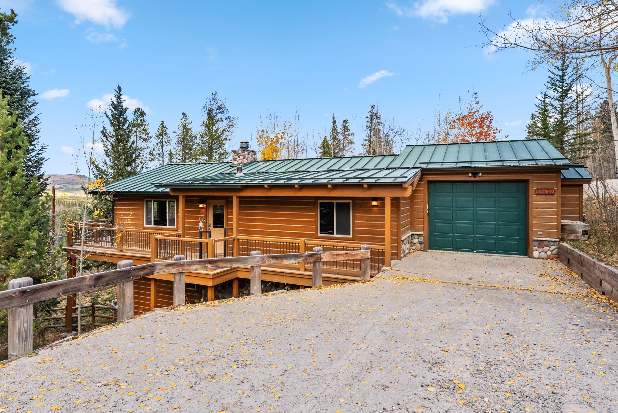 Tranquil 4BR on Peak 7 w/ Hot Tub, Dog Friendly! — Breckenridge, CO — vacation rental