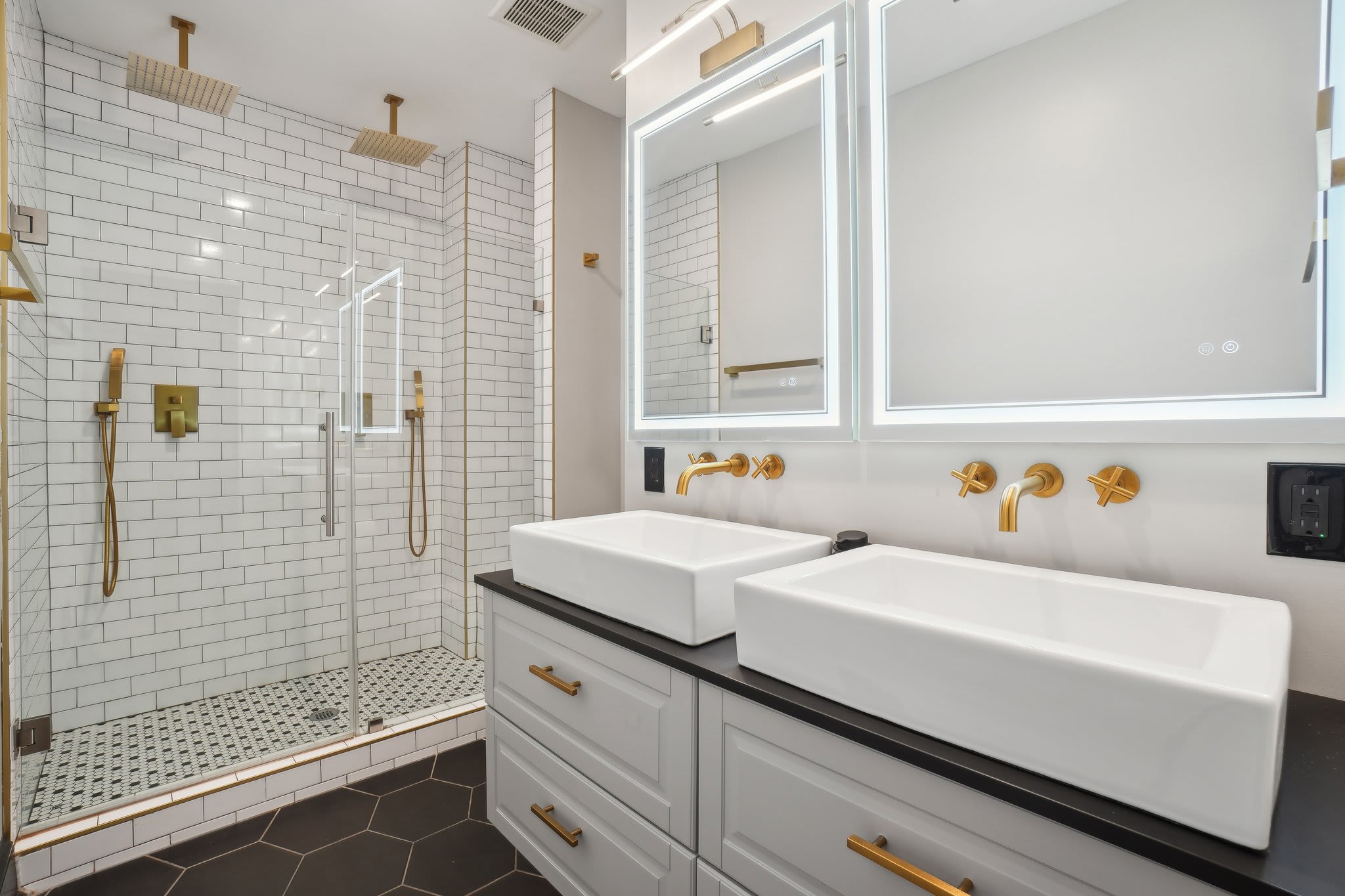 Luxury 8BR/7BA DC Mansion – Reunions, Retreats 3