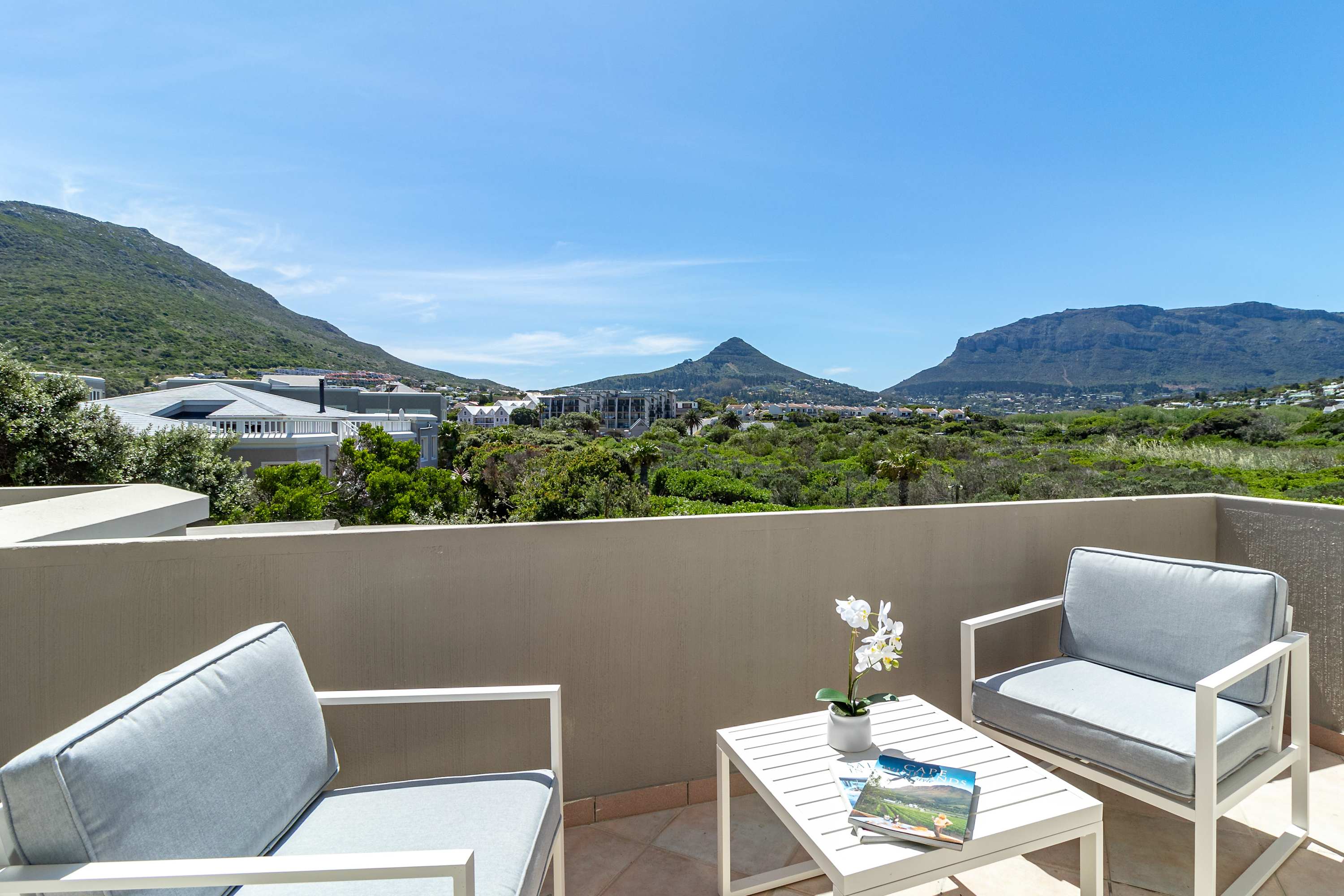 Beachfront Villa, Beach Club, HoutBay, Cape Town, South Africa  - Picture 15