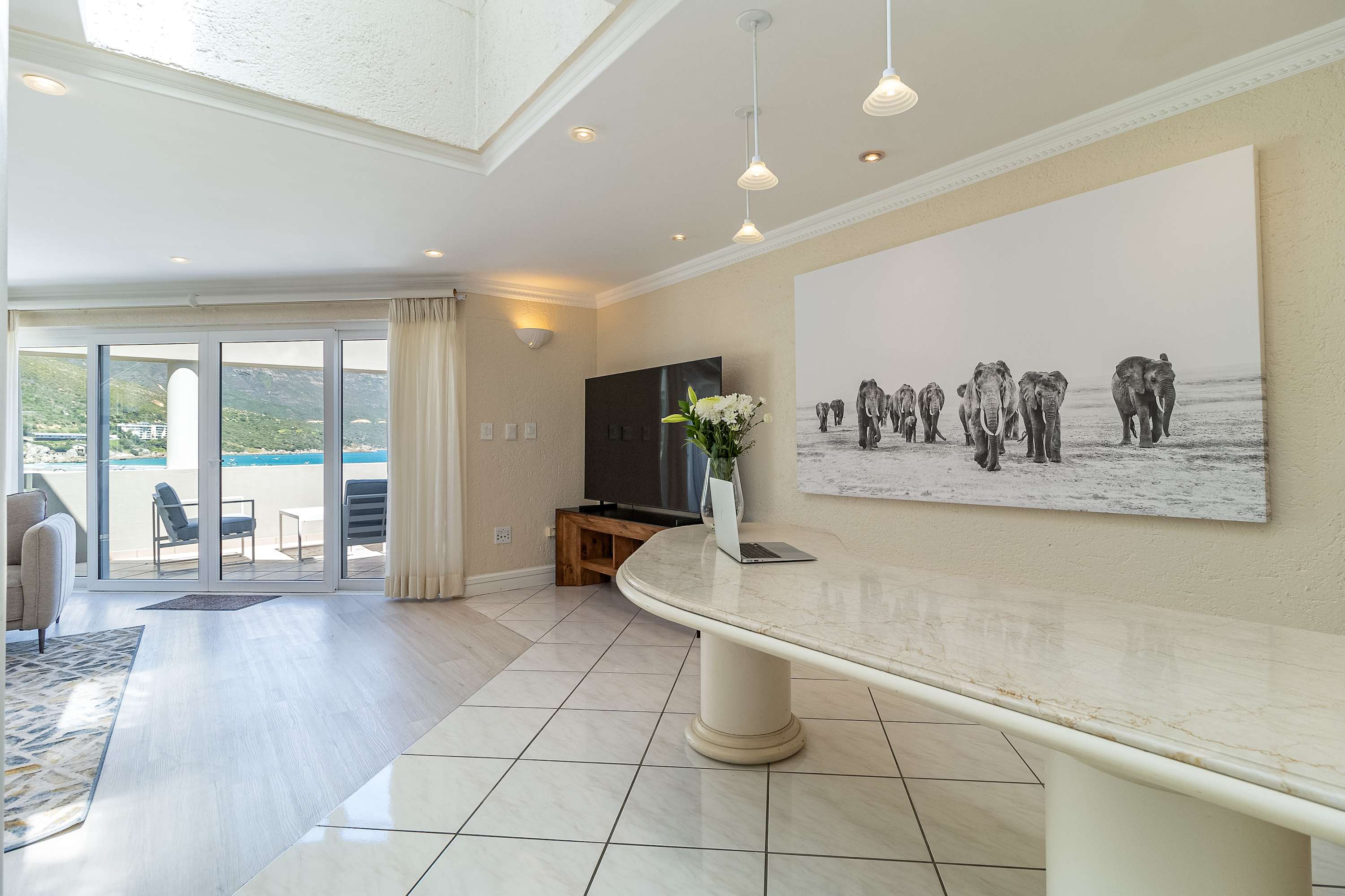 Beachfront Villa, Beach Club, HoutBay, Cape Town, South Africa  - Picture 10
