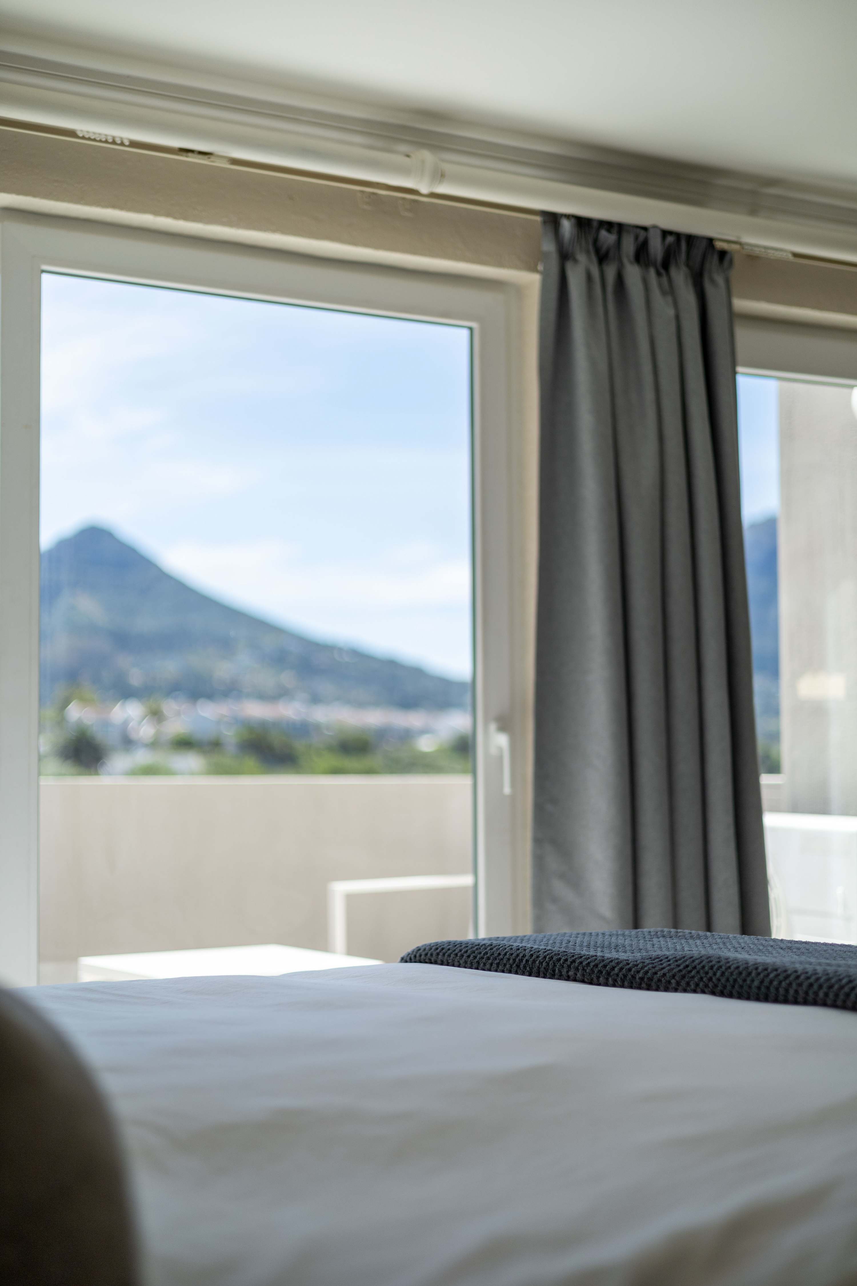 Beachfront Villa, Beach Club, HoutBay, Cape Town, South Africa  - Picture 14