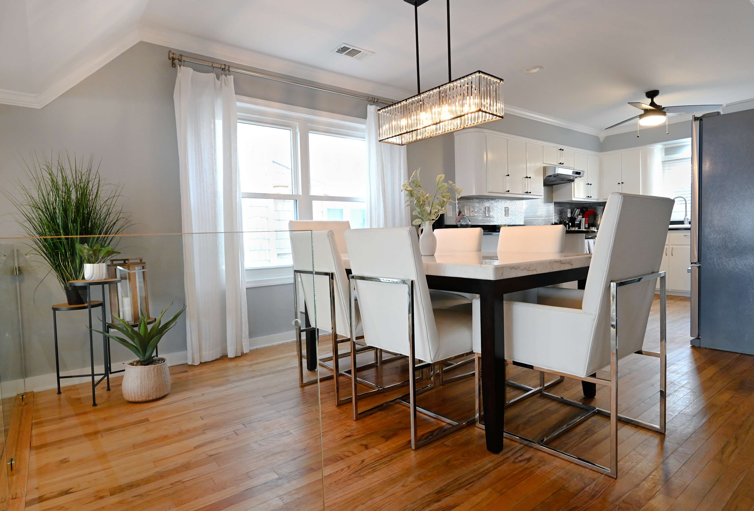 Modern 4bdr Oceanfront home