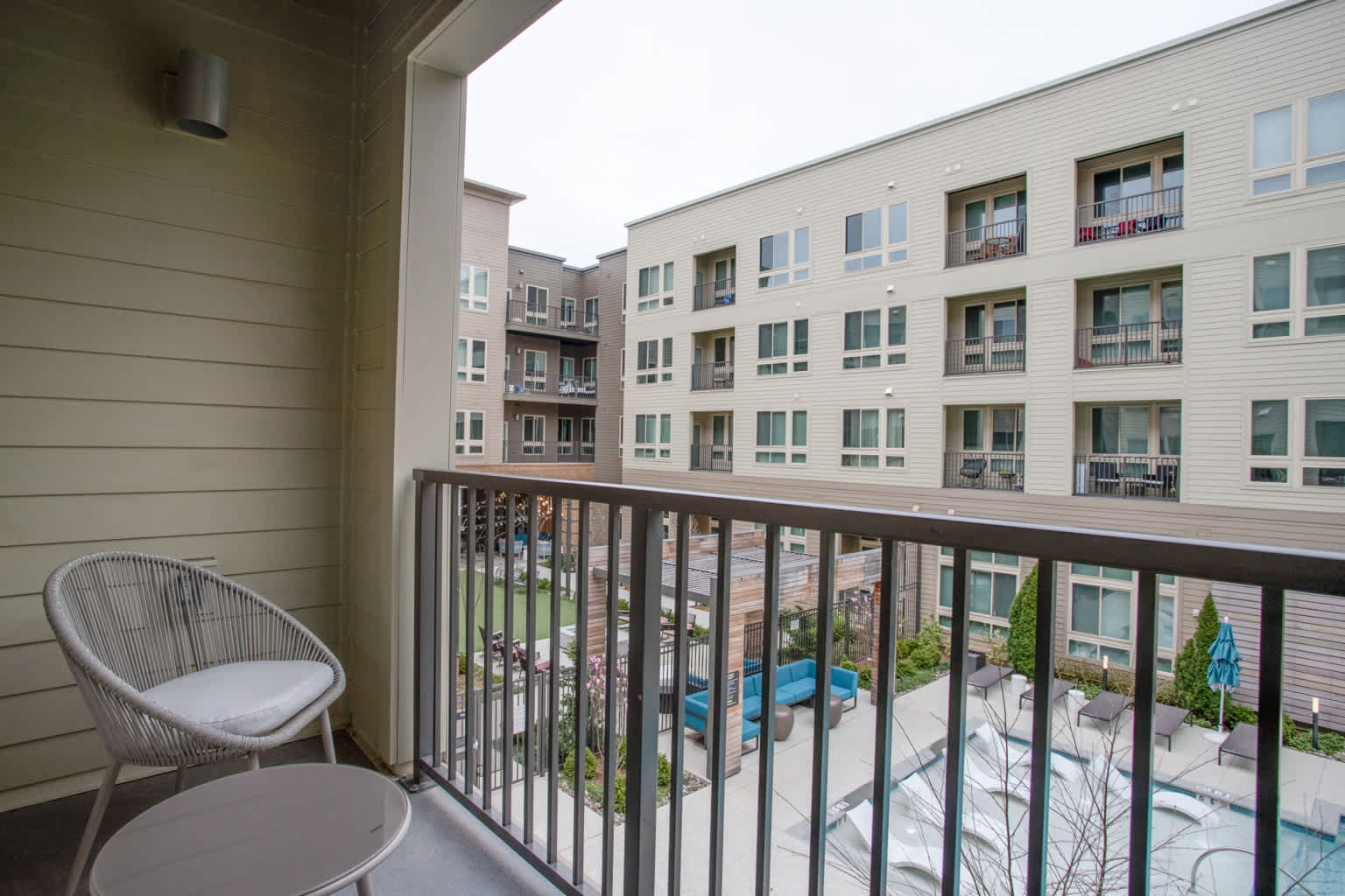 Elegant Apt Near National Mall - Photo 21