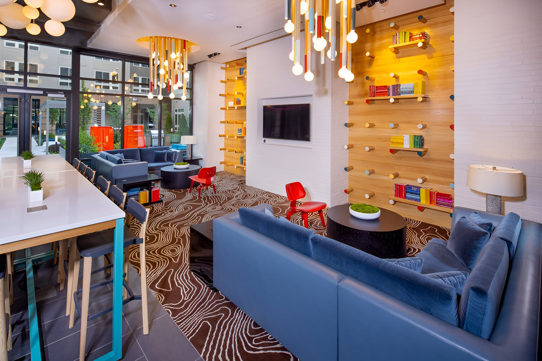 Elegant Apt Near National Mall - Photo 23