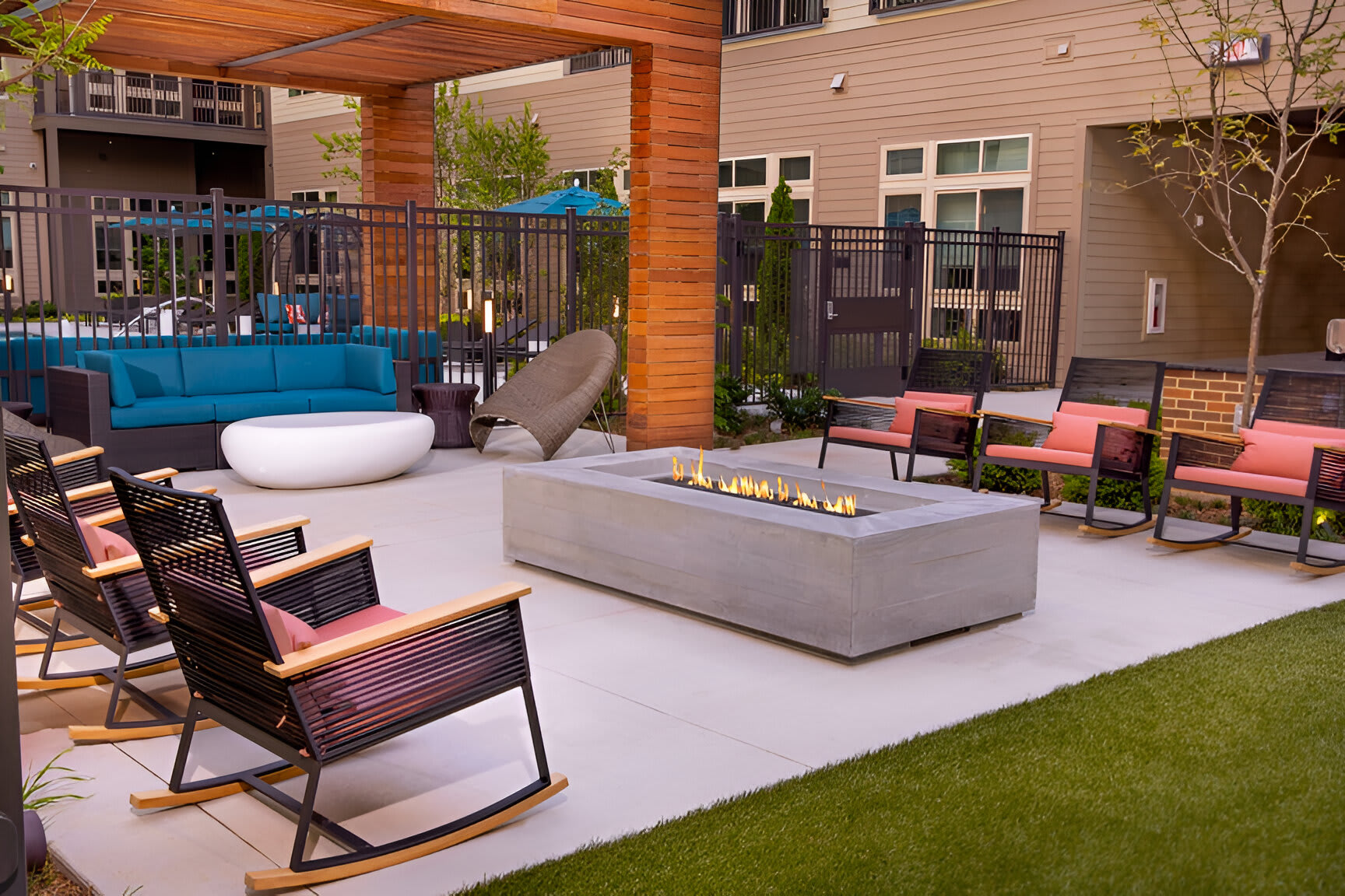 Elegant Apt Near National Mall - Photo 34