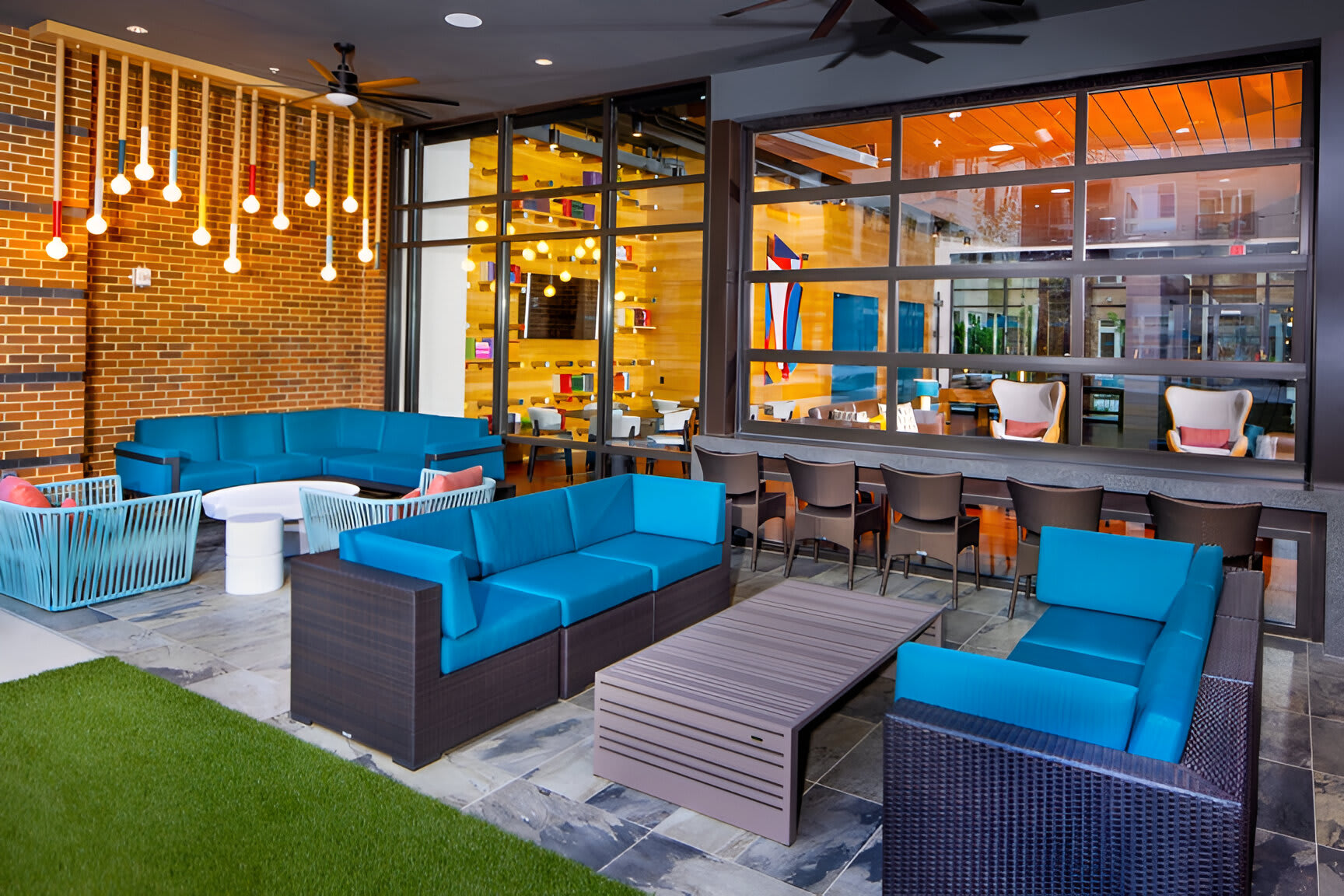 Elegant Apt Near National Mall - Photo 35