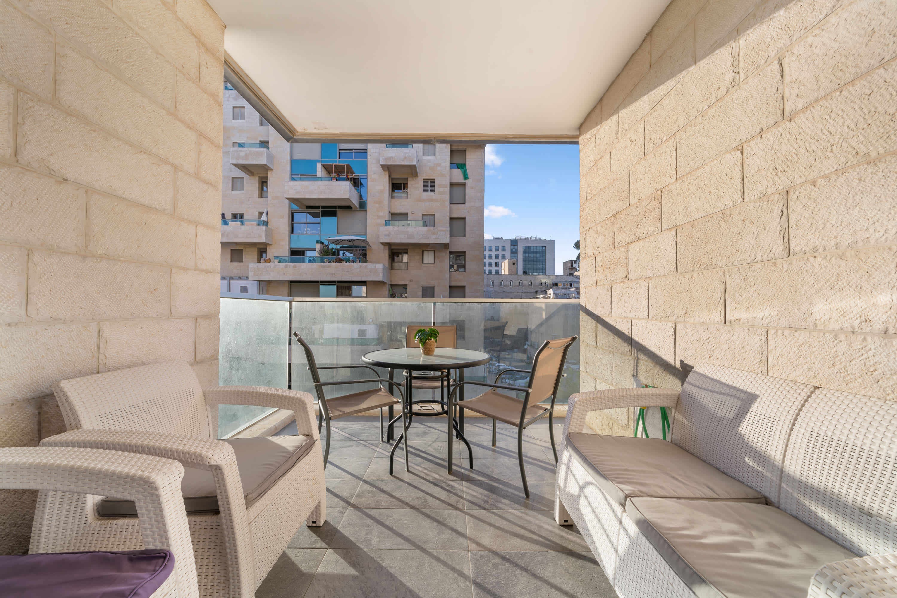 Spacious Downtown Retreat with Terrace and Parking photo 5