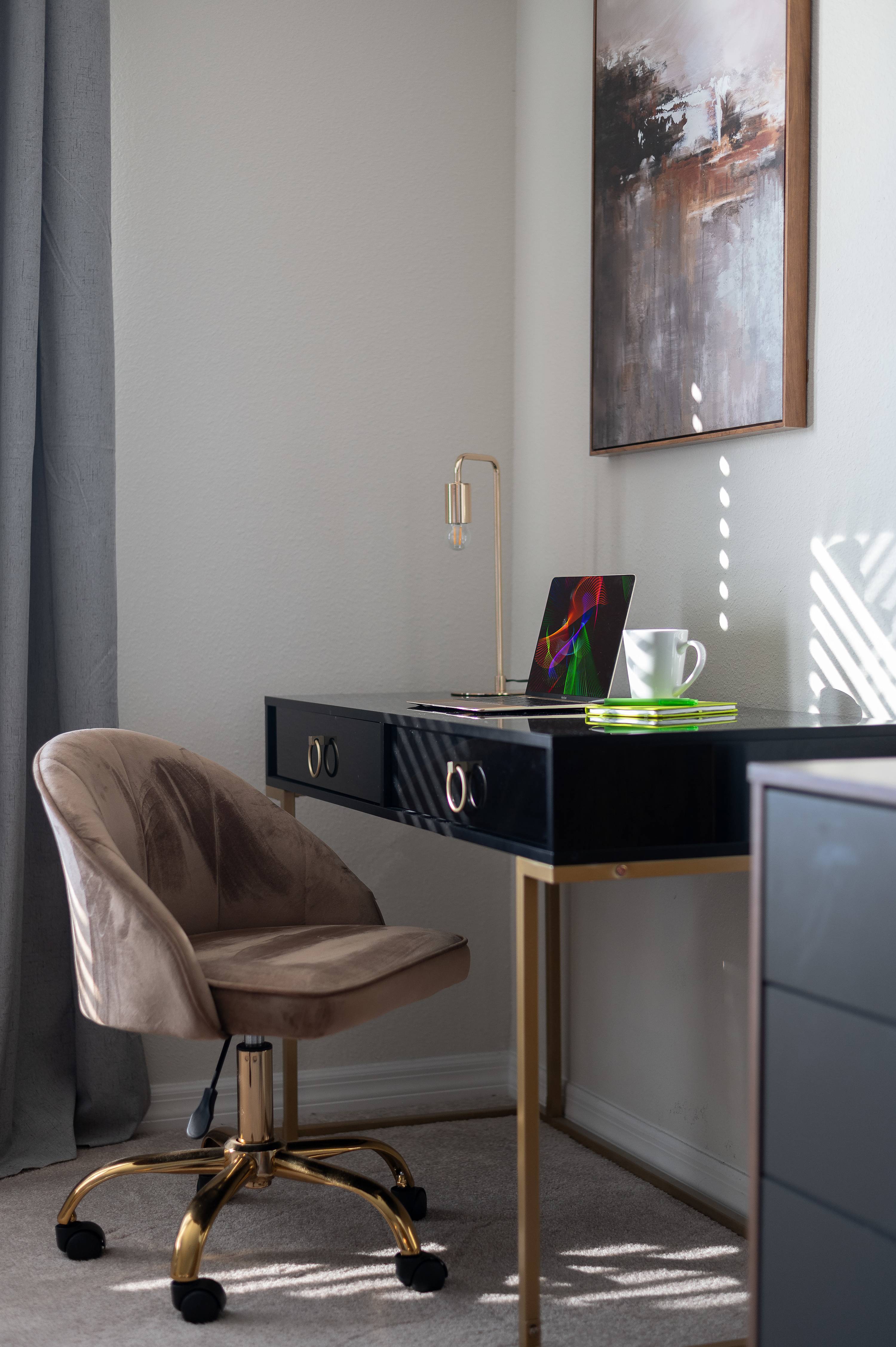 Lazy River, Heated Pool, Themed BR & Grill!