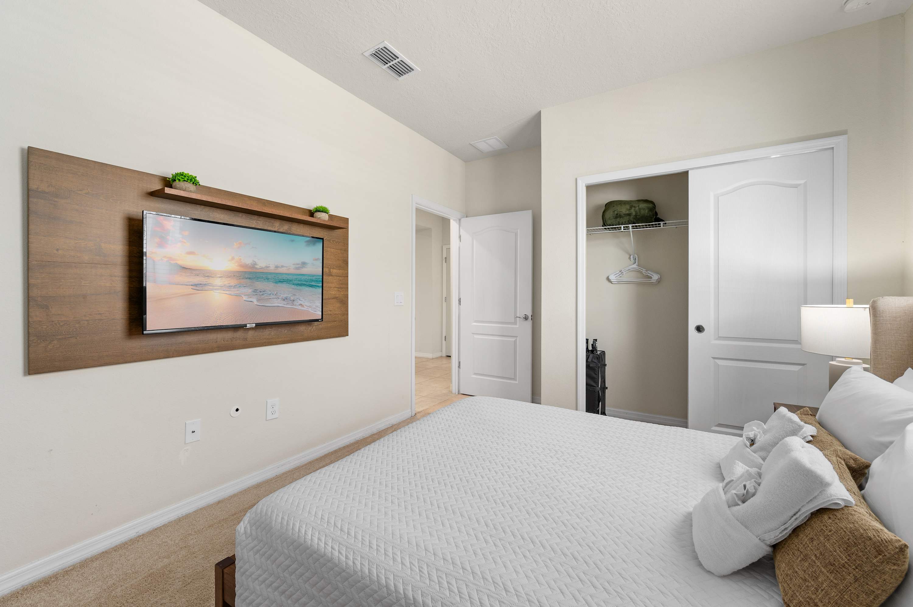 Lazy River, Heated Pool, Themed BR & Grill!