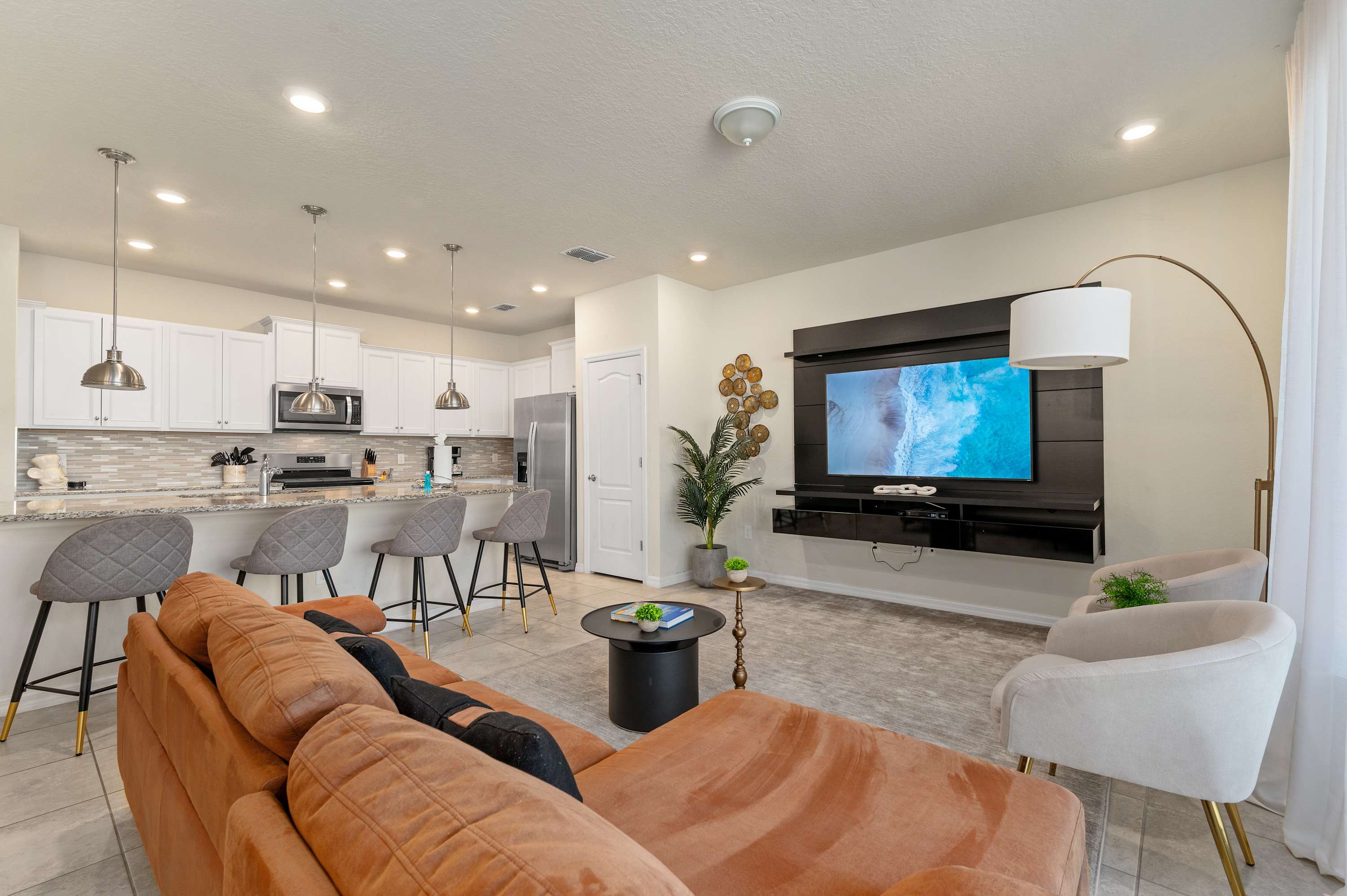 Lazy River, Heated Pool, Themed BR & Grill!