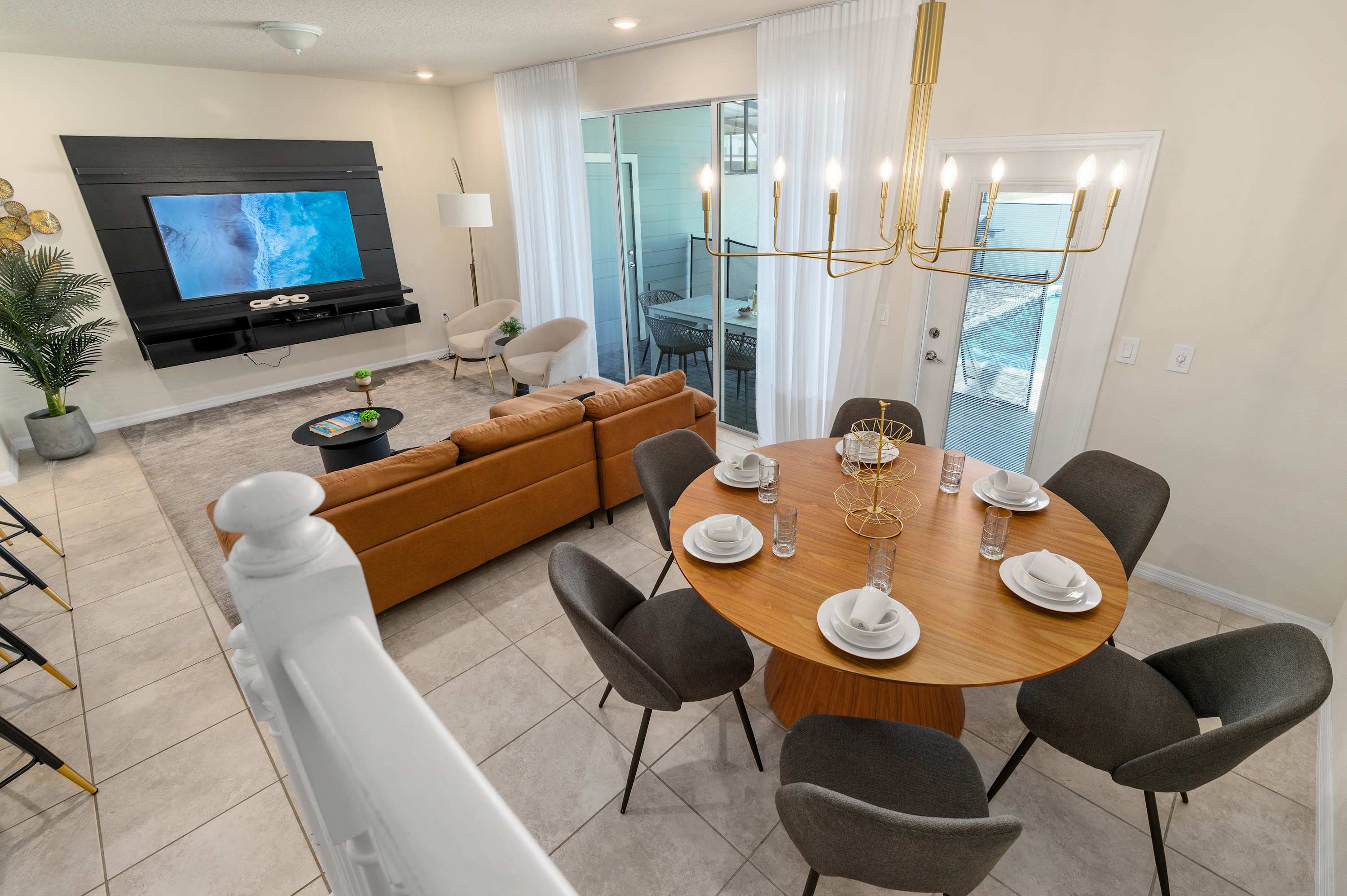 Lazy River, Heated Pool, Themed BR & Grill!