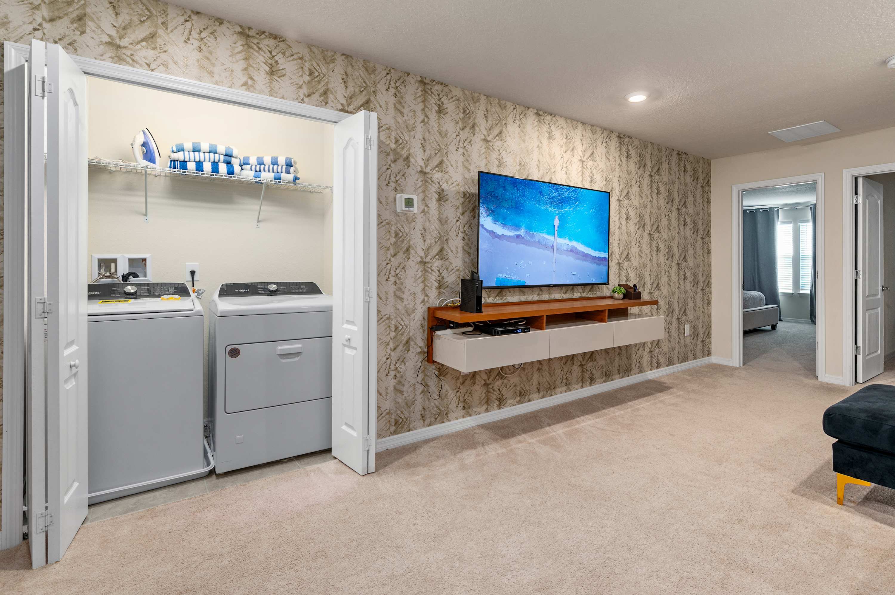 Lazy River, Heated Pool, Themed BR & Grill!