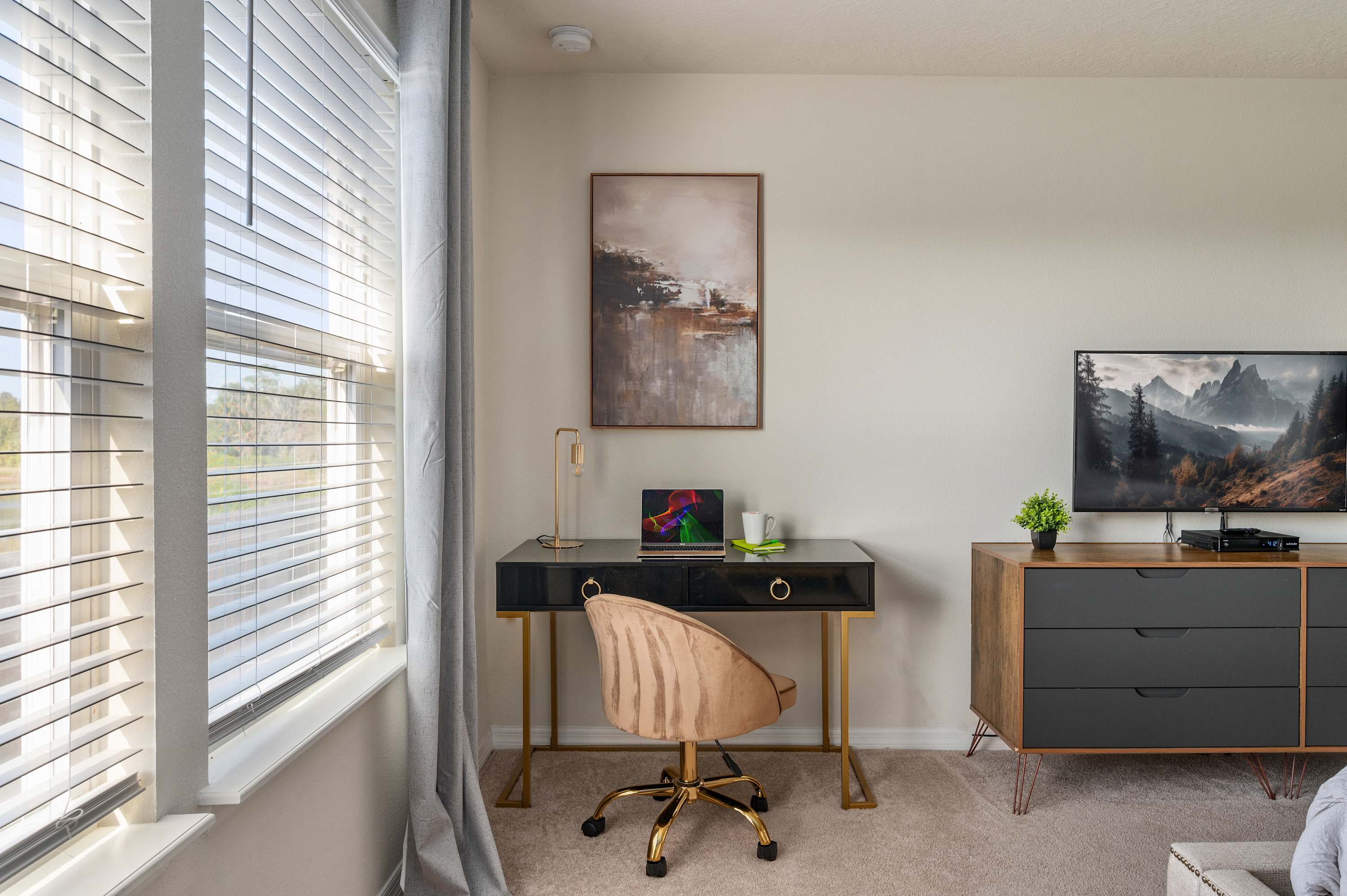 Lazy River, Heated Pool, Themed BR & Grill!