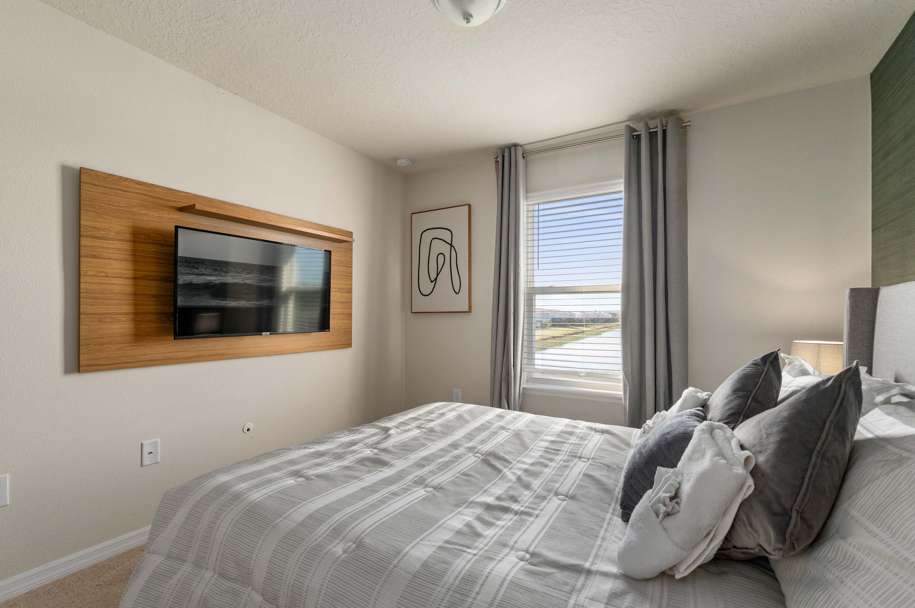 Lazy River, Heated Pool, Themed BR & Grill!