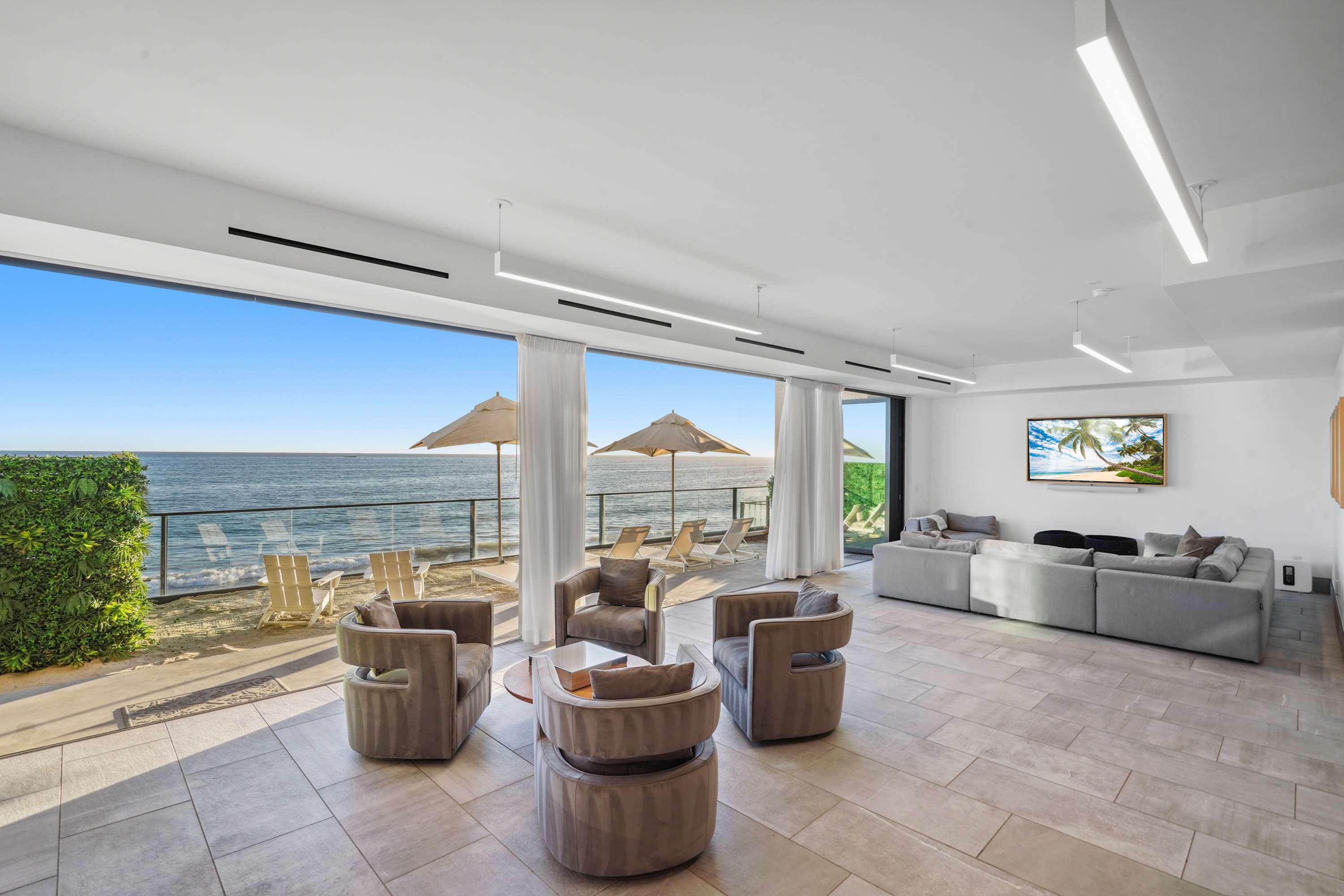 Unwind, recharge, and lose track of time in a space that feels like home.