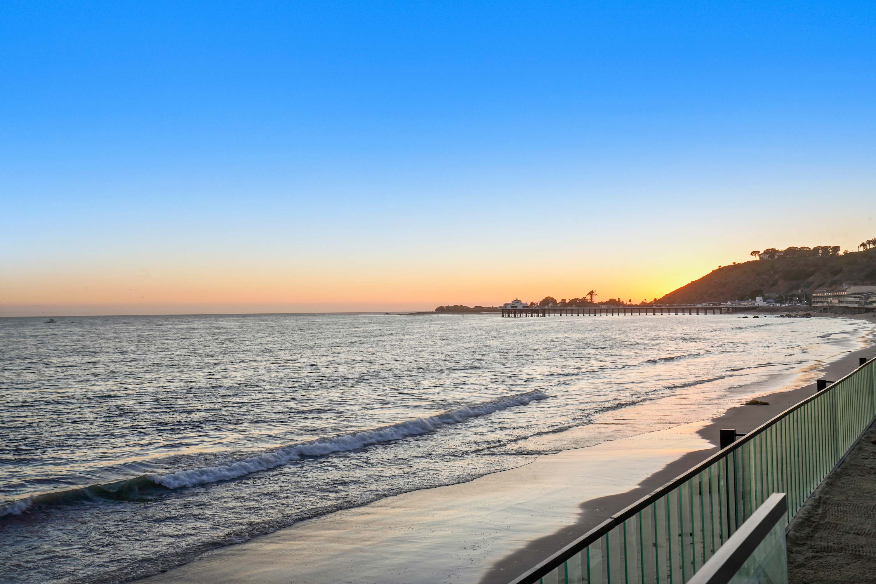 Unwind as the waves roll in.