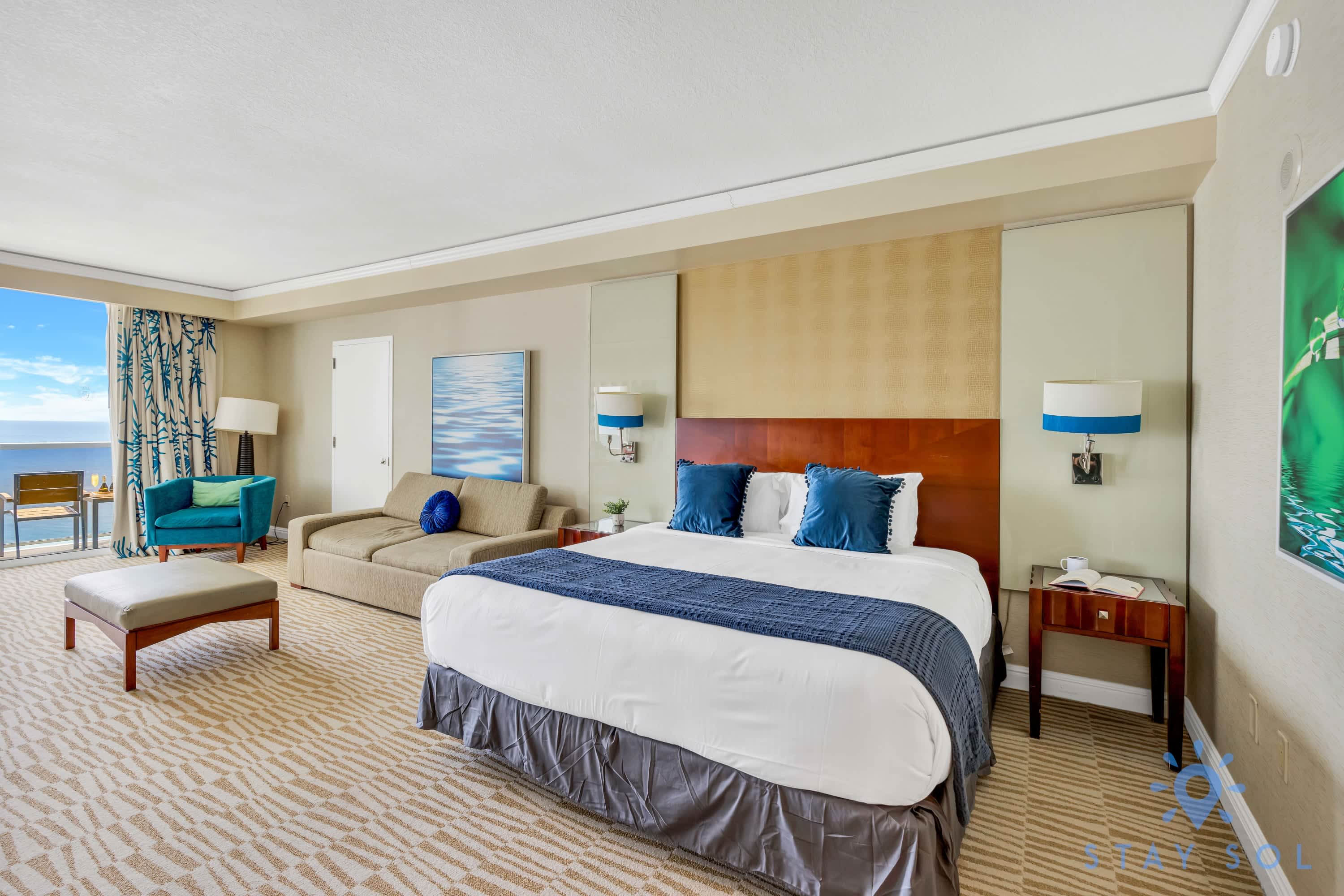 Studio • Ocean Views & Premium Amenities