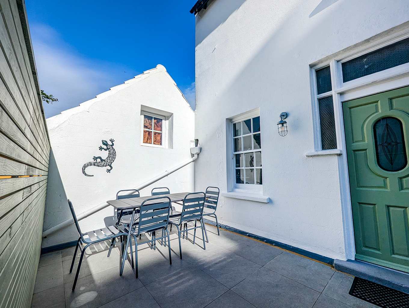 Marine Cottage |Parking| by Brighton Holiday Lets view 4