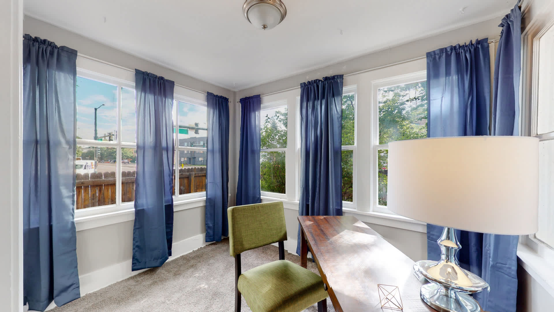Stylish Urban Retreat And Free Parking - Cozy Family Haven - Denver, CO