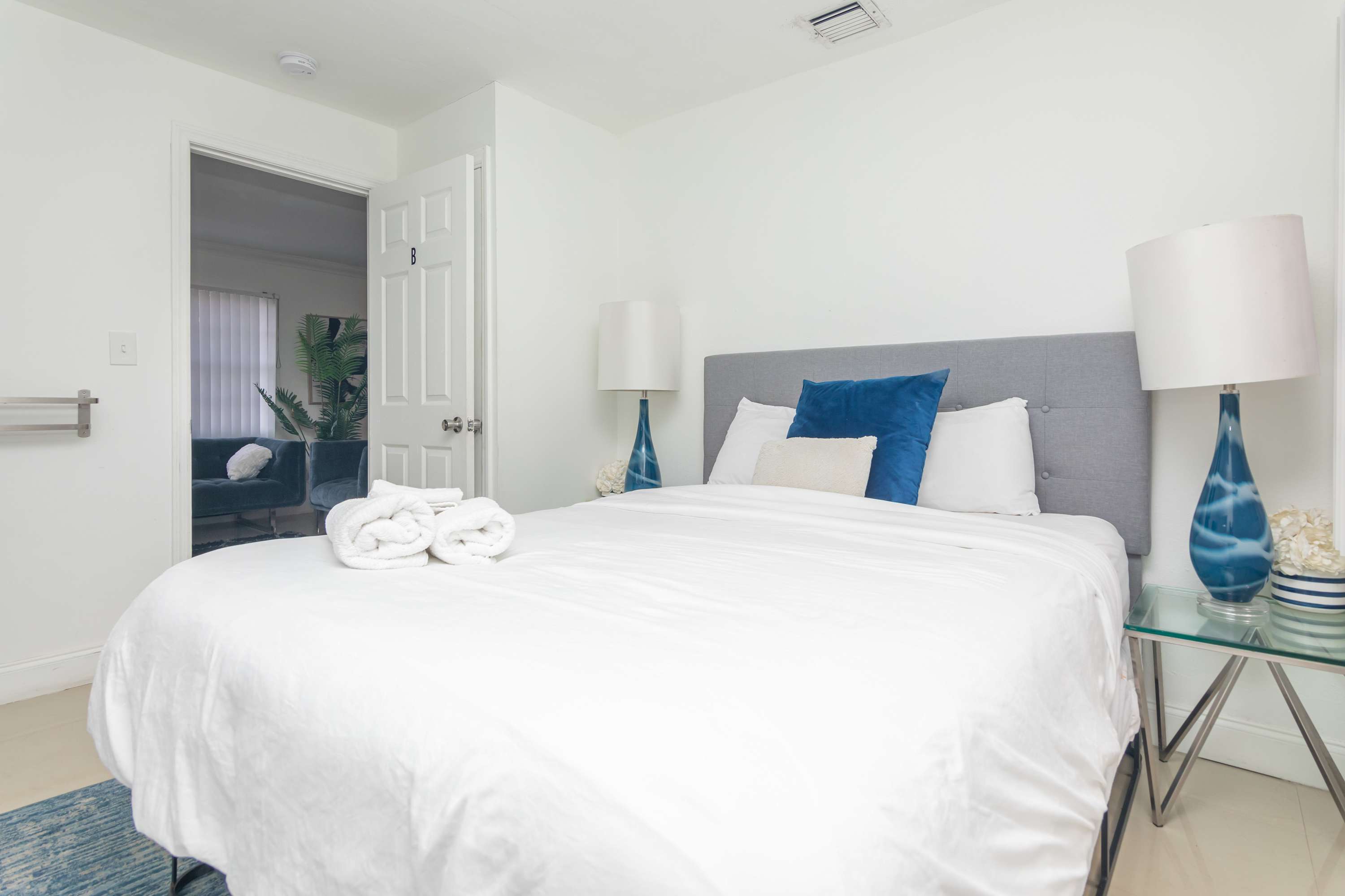 Tranquil Retreat | Private Room w/ Homey Vibes - Picture 1