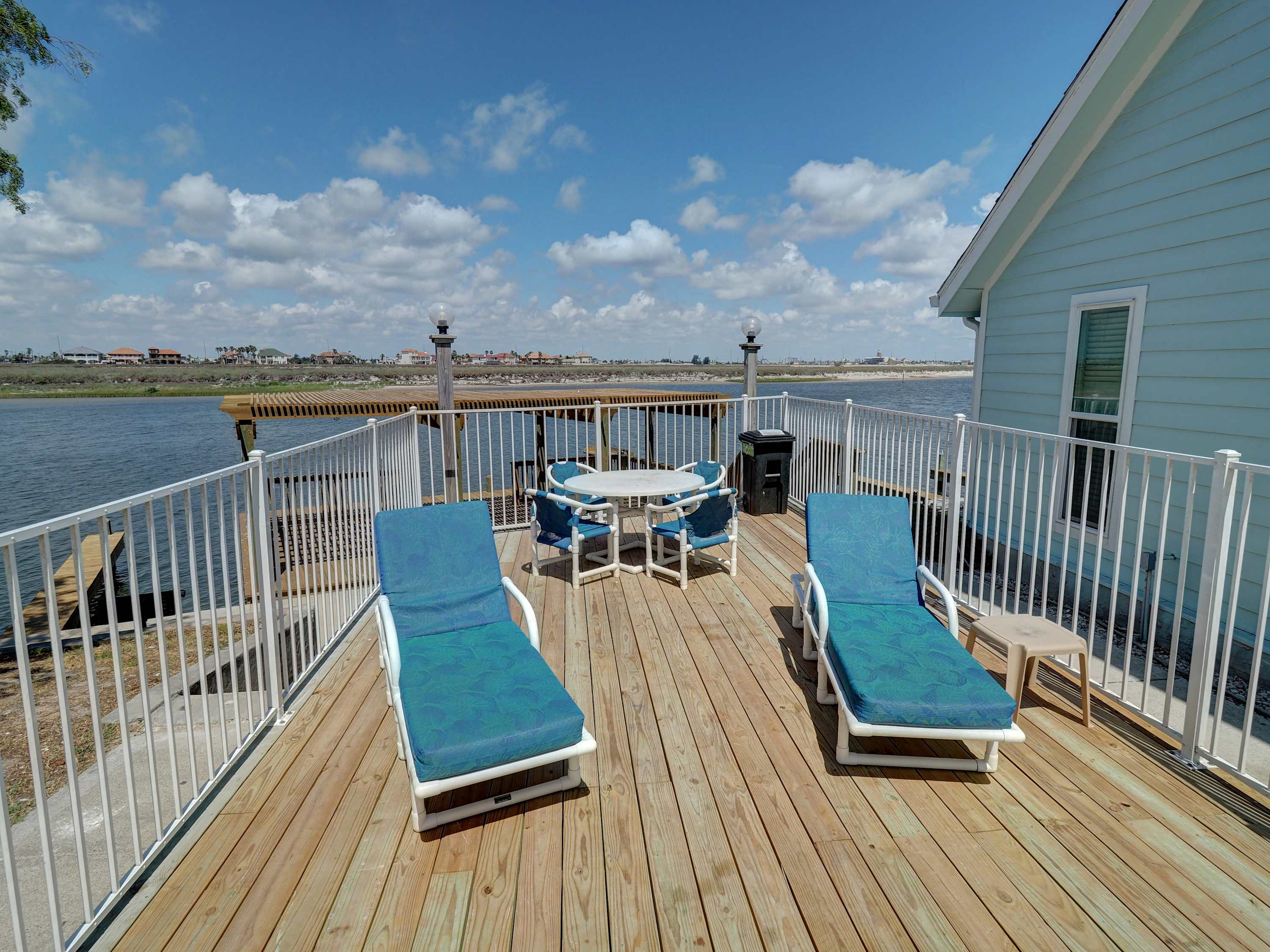 Canal Views & Pool | 2 Min to Beach | Fishing Pier — Corpus Christi, TX — vacation rental