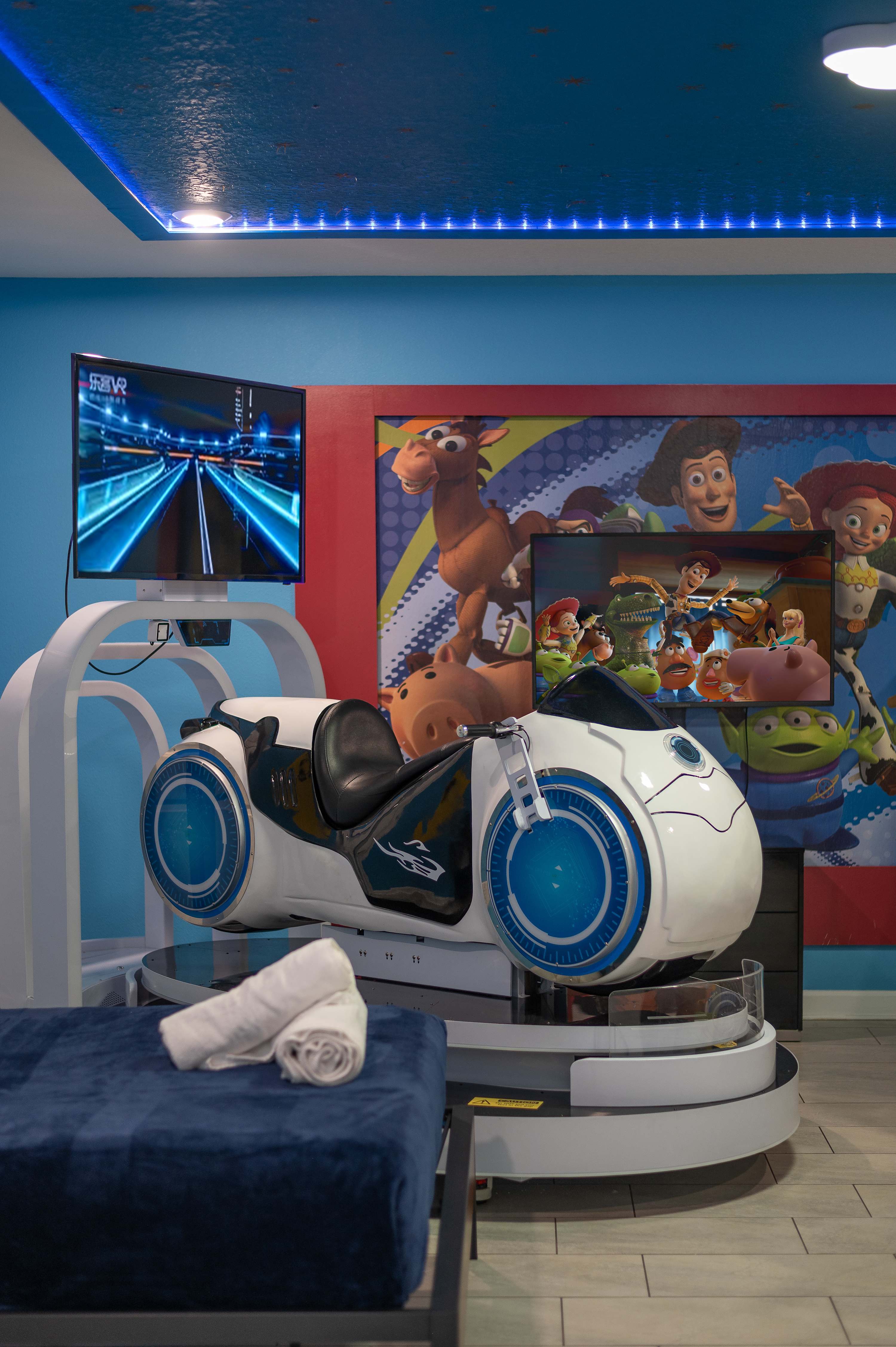 Family villa w/pool, hot tub & water park