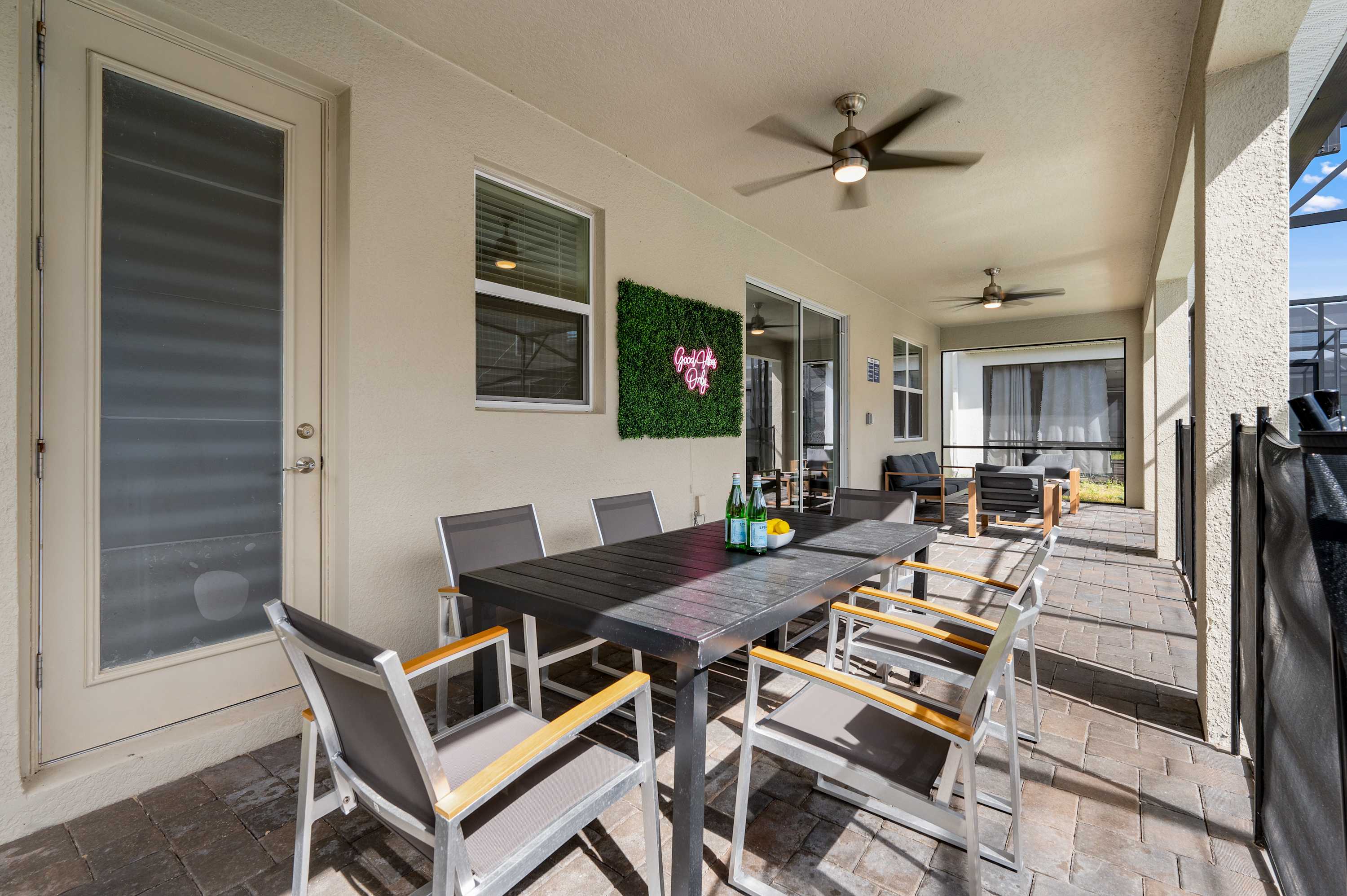 Family villa w/pool, hot tub & water park