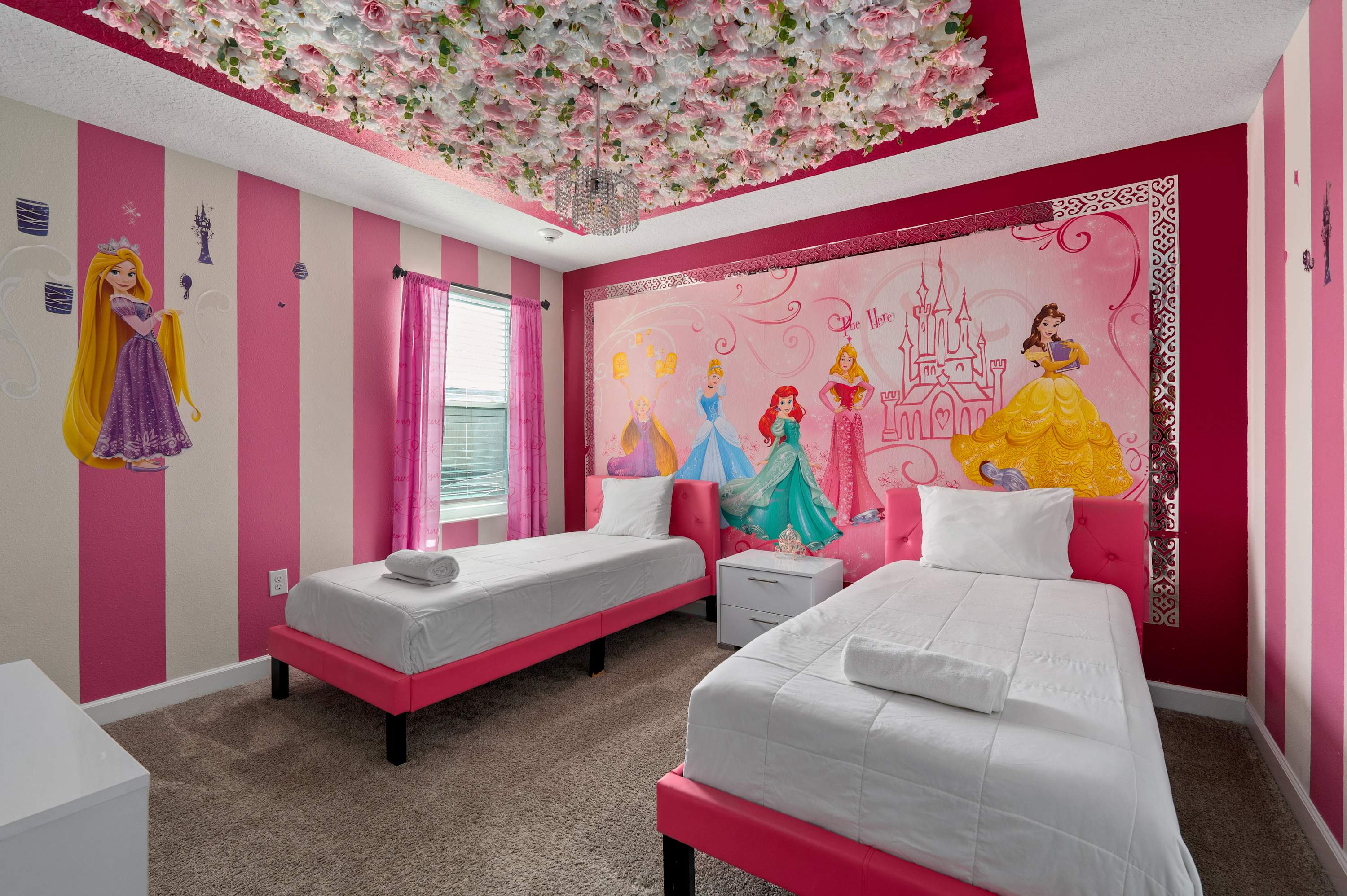 Family villa w/pool, hot tub & water park